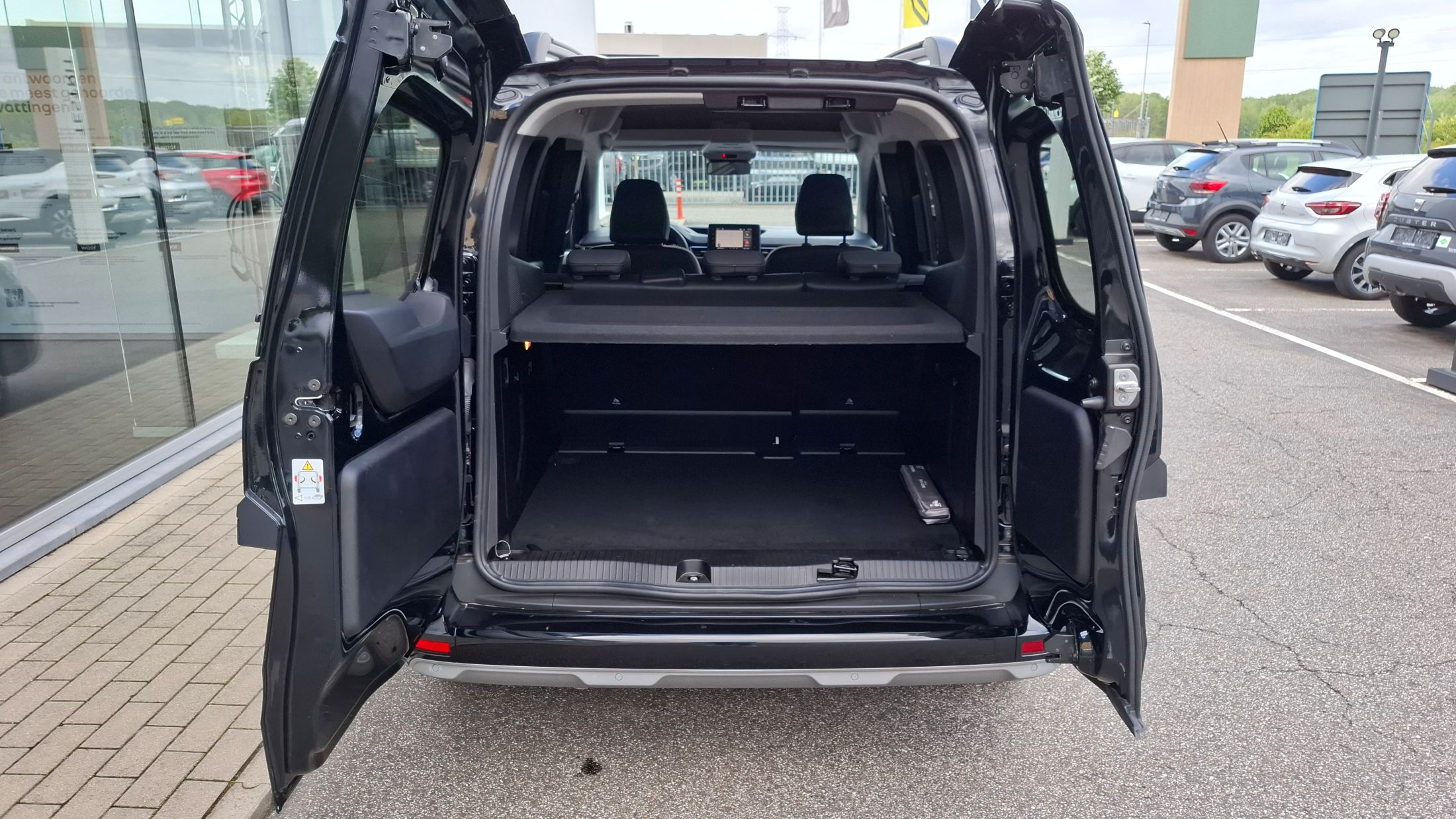 Renault Kangoo AUTOMAAT 1332cc/130Pk, airco, GPS, camera
