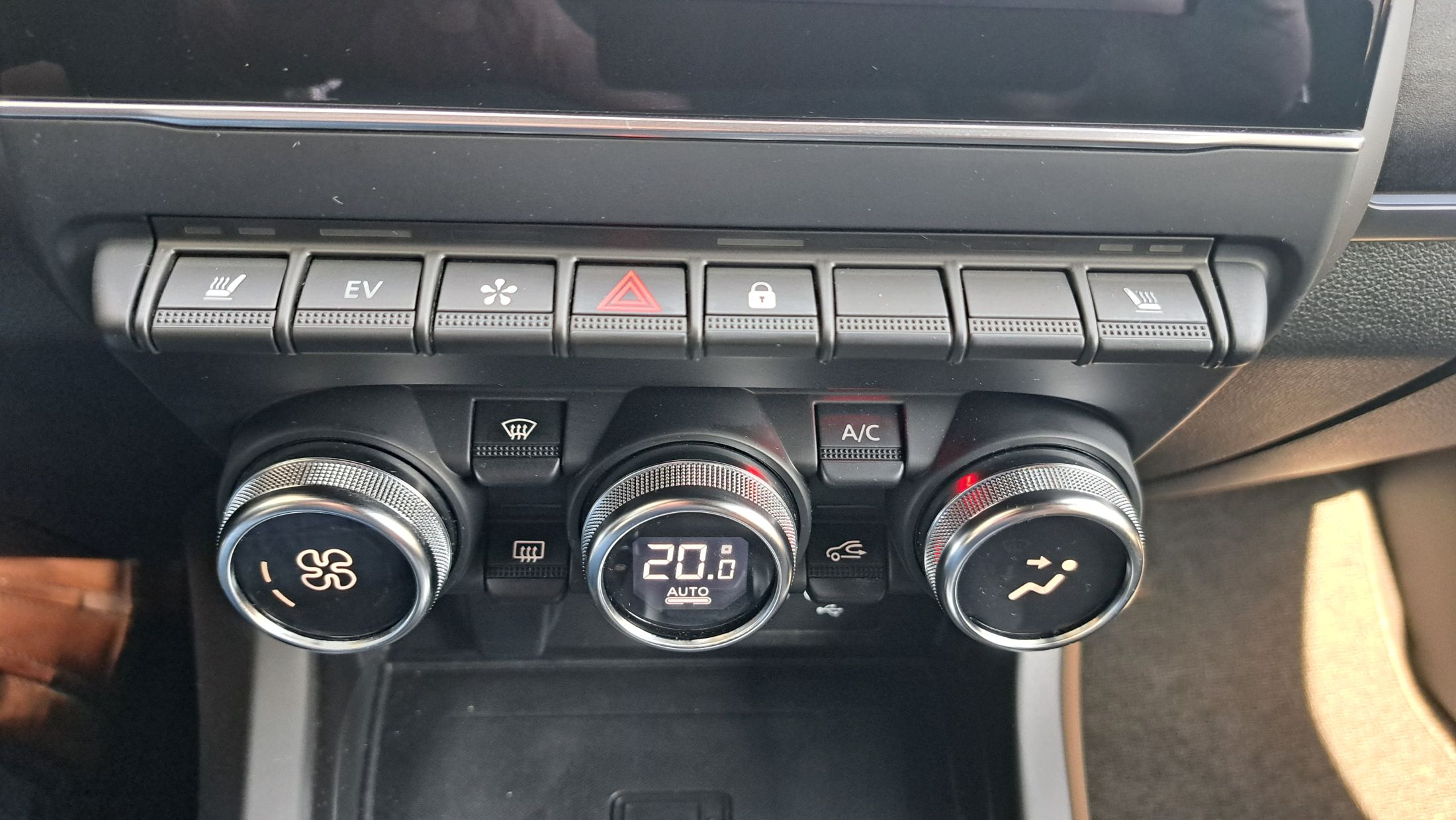 Renault Arkana E-tech Full Hybrid, GPS, camera, dodehoekwaarschuwing, zetelverwarming