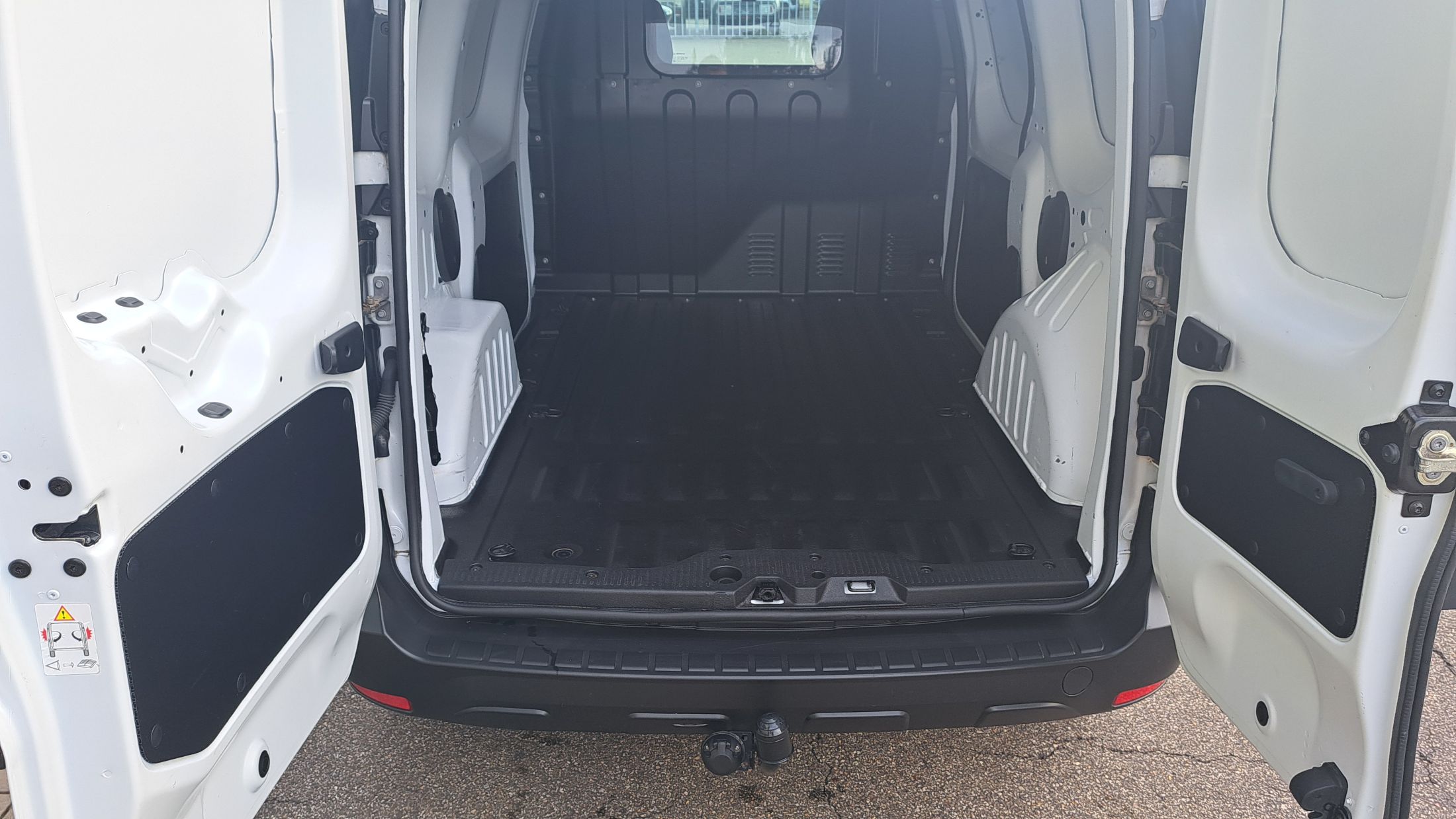 Renault Express 1332cc 102Pk, airco, sensoren A, trekhaak