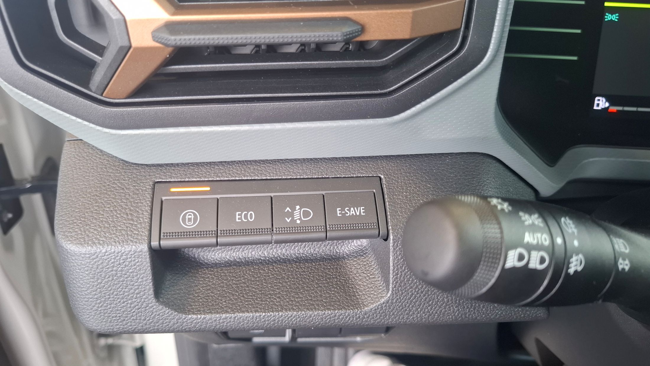 Dacia Duster Extreme Full Hybrid 155 Pk, full options