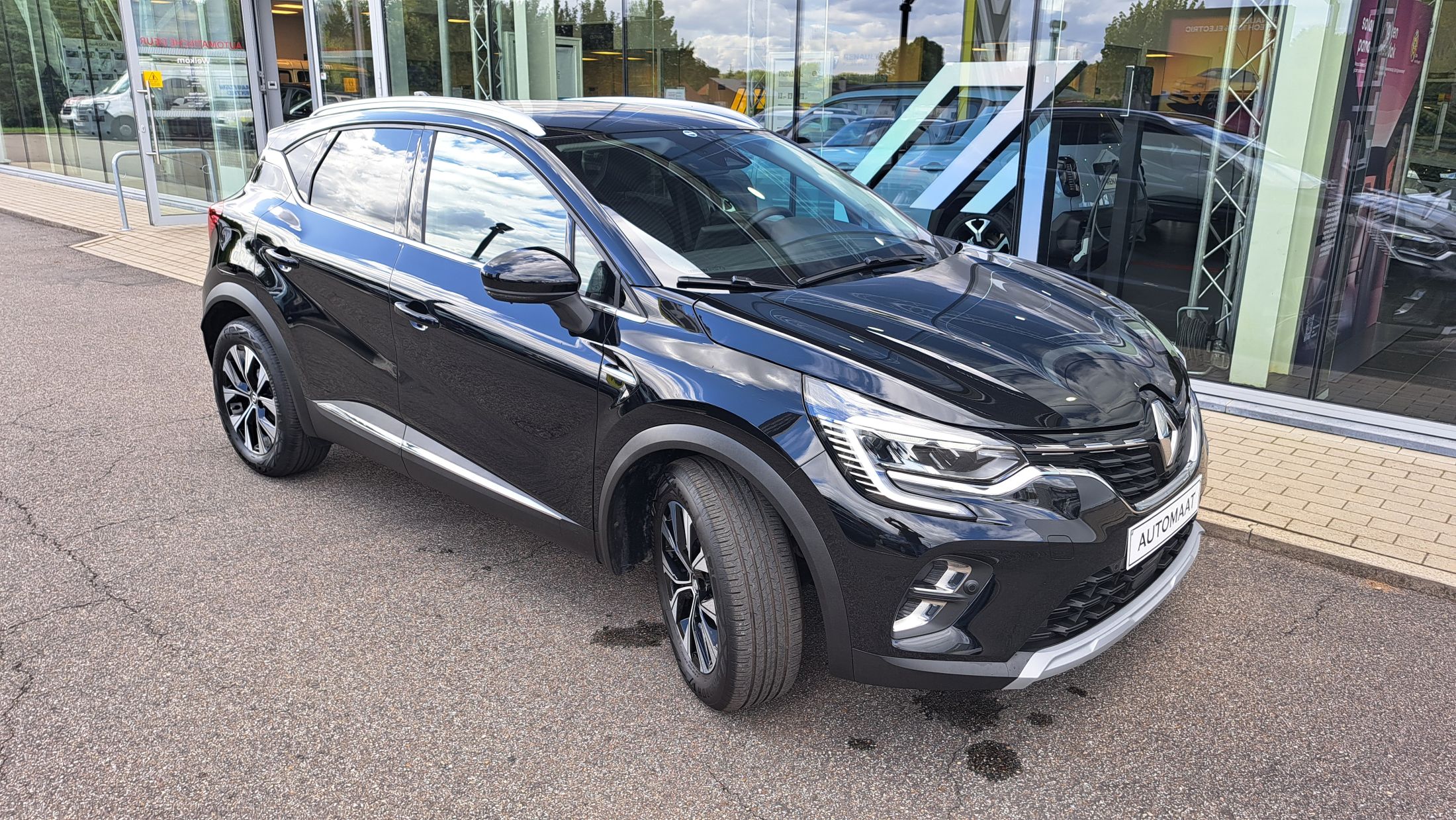 Renault Captur AUTOMAAT 1332cc 140Pk, GPS, camera, sensoren V+A