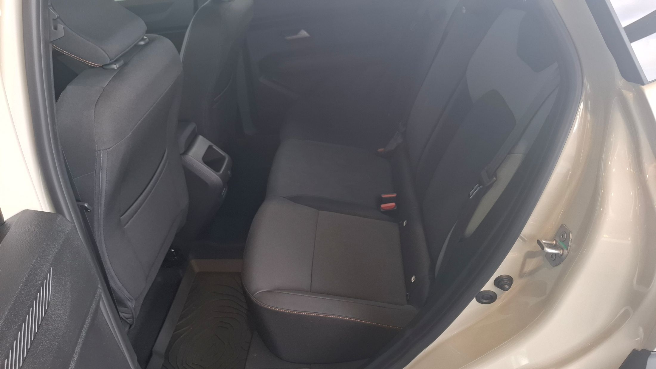 Dacia Duster Extreme Full Hybrid 155 Pk, full options