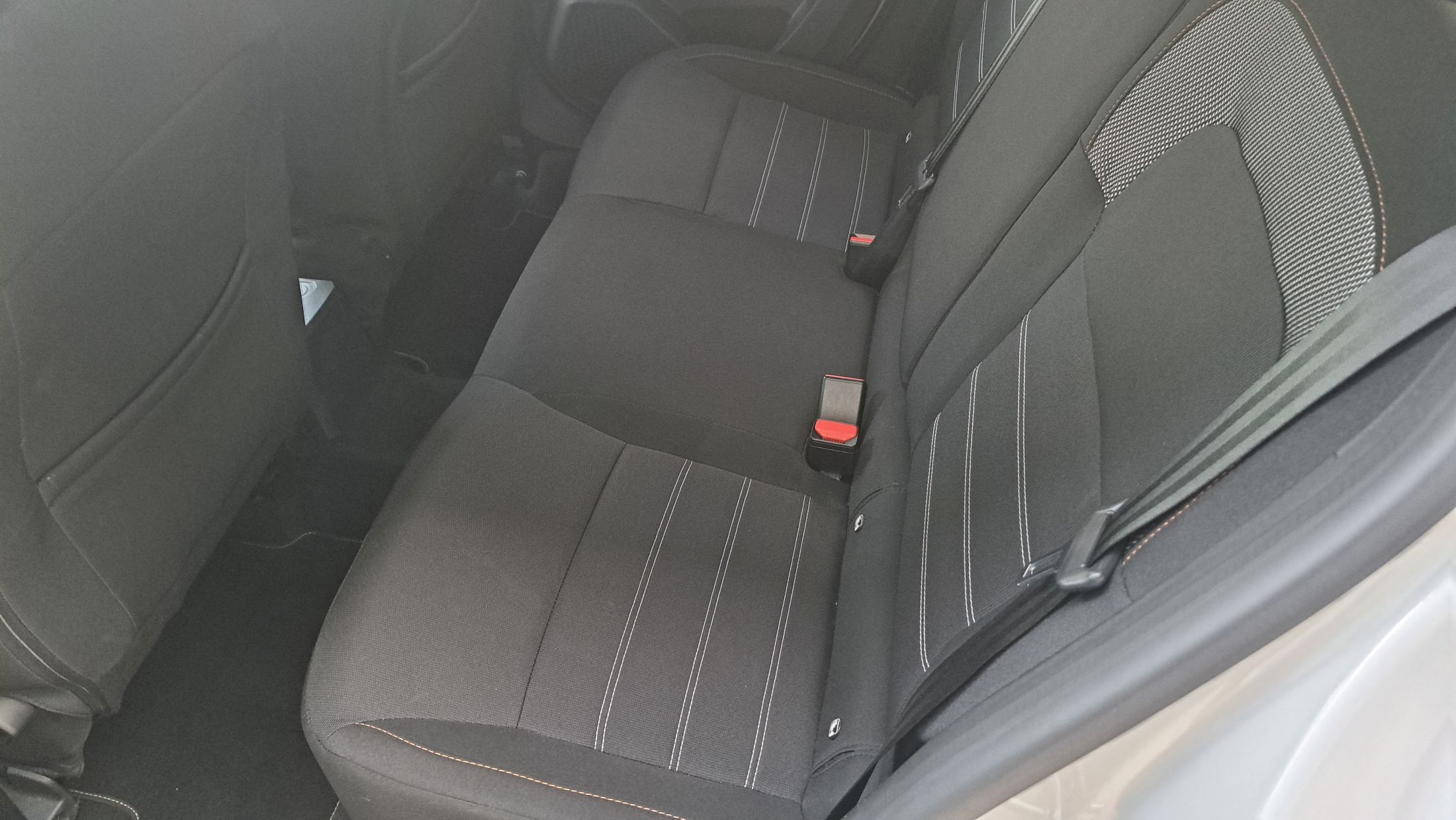 Dacia Stepway TCe 90, GPS, sensor V+A, camera, dodehoekwaarschuwing