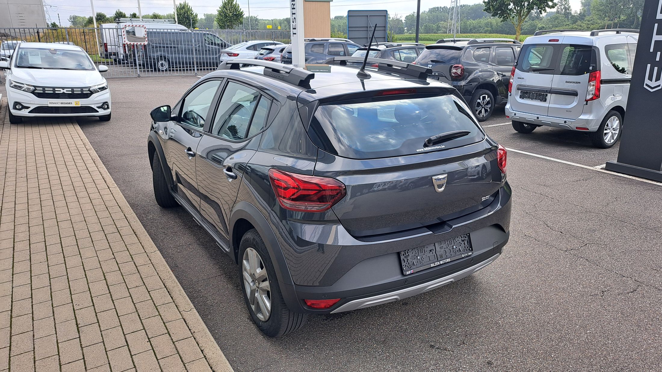Dacia Stepway TCe 90, airco, applecarplay&android, sensor A