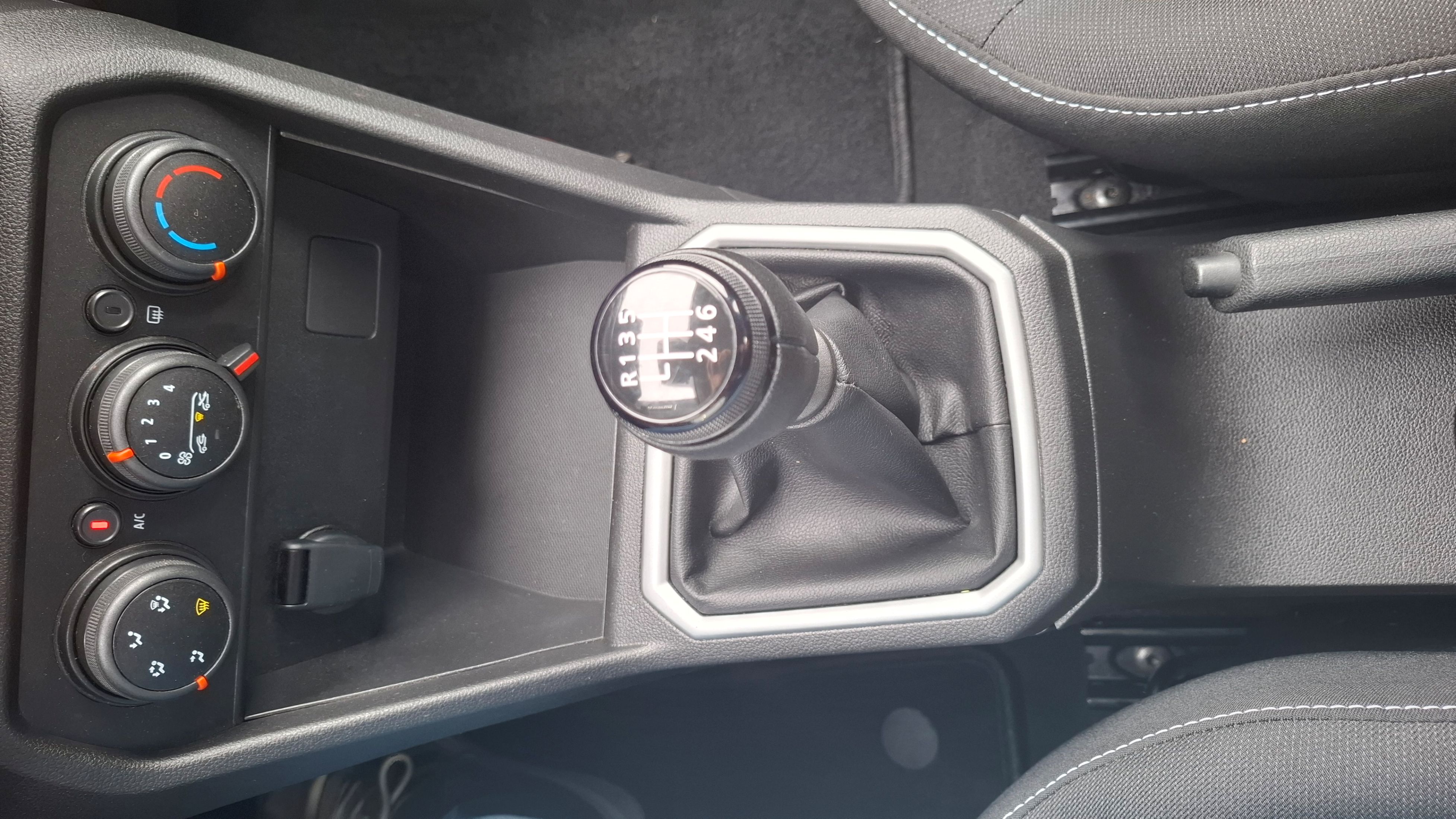 Dacia Stepway TCe 91 Pk, airco, camera, sensor V+A, dodehoekwaarschuwing