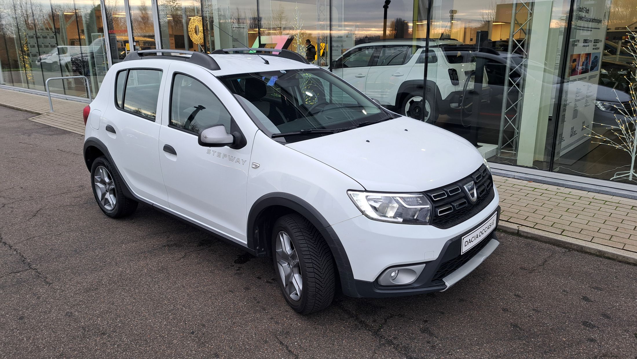 Dacia Sandero Stepway TCe 90, AUTOMAAT, sensoren A, camera, GPS
