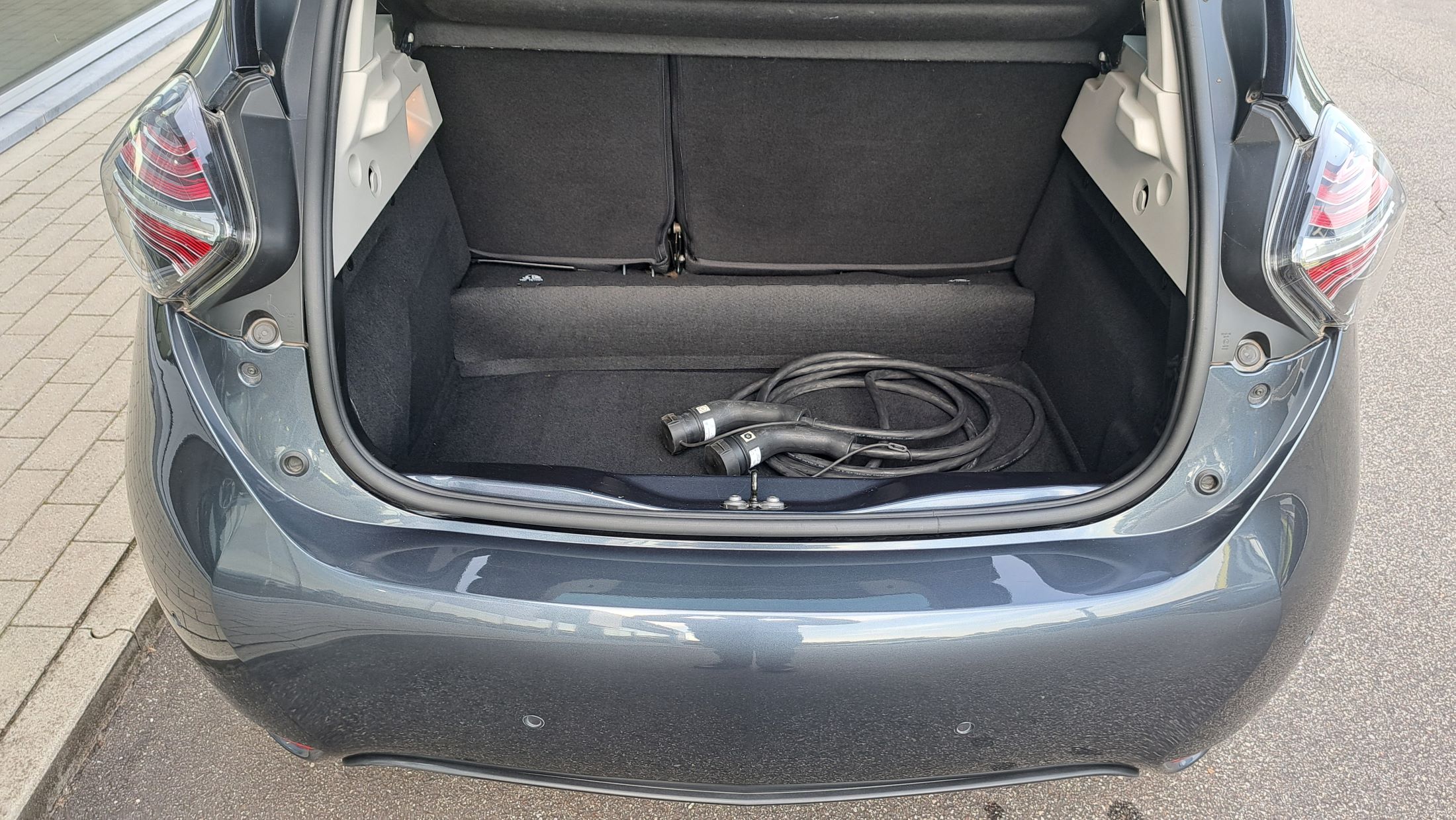 Renault Zoe full electric 100 KW, GPS, camera, sensoren V+A, dodehoekwaarschuwing