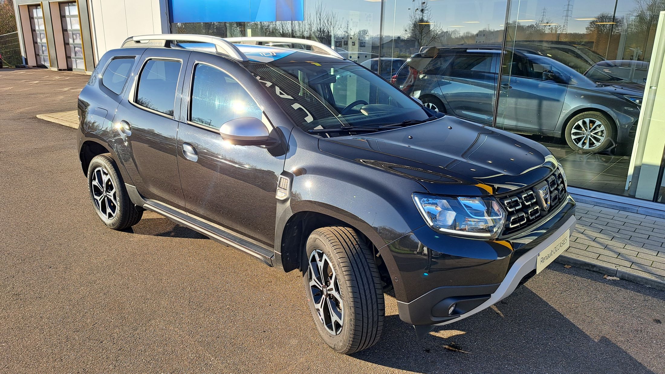 Dacia Duster TCe 90, airco, GPS, 360 camera, dodehoekwaarschuwing, sensoren V+A