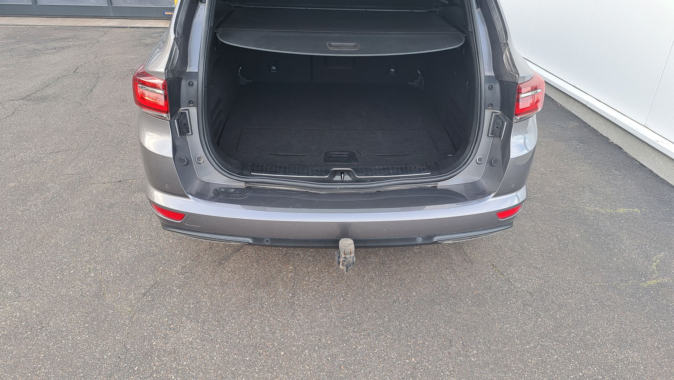 Renault Talisman GrandTour 160Pk benzine AUTOMAAT, wegklapbare trekhaak