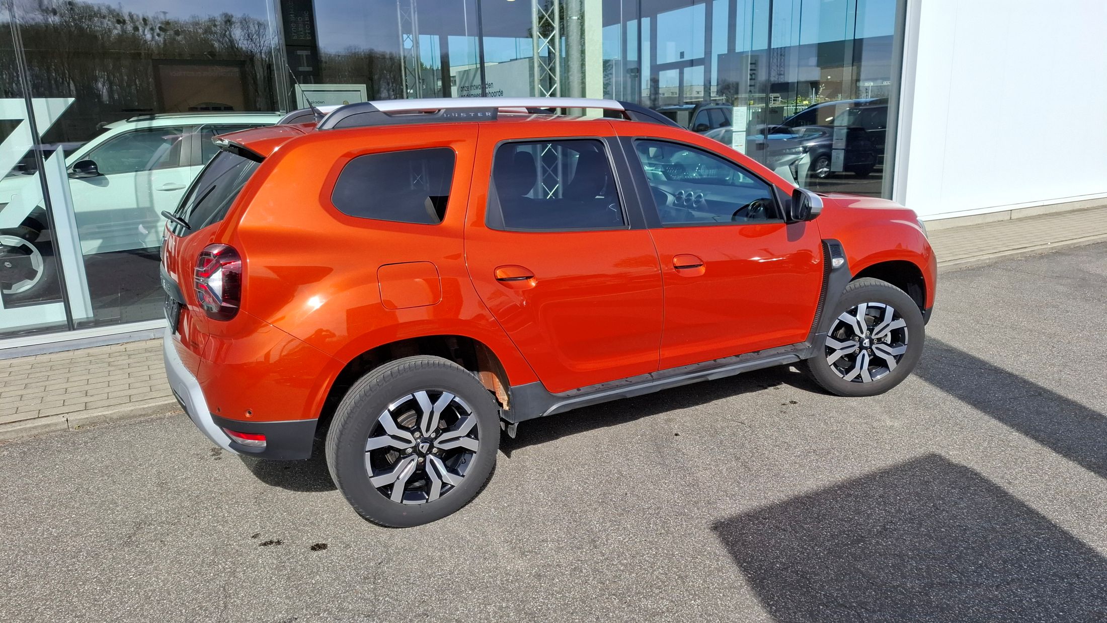 Dacia Duster TCe 90, benzine/LPG, 360°camera, dodehoekwaarschuwing, GPS.