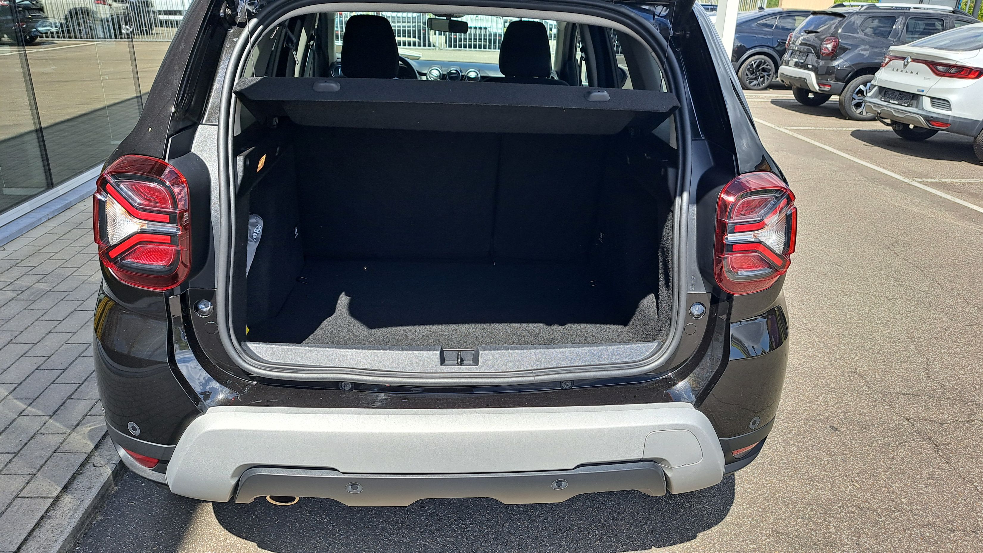 Dacia Duster 150Pk automaat, 360 camera, sensor A, dodehoekw.