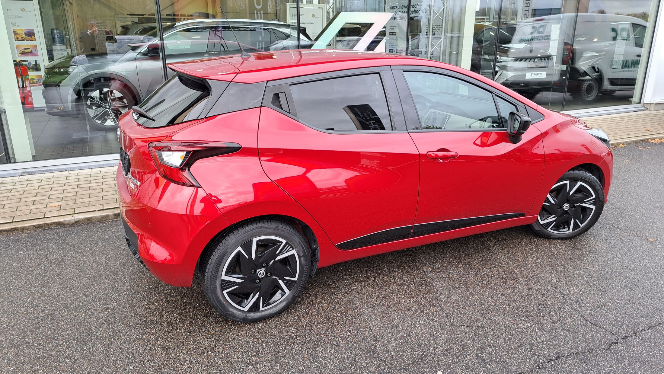 Nissan Micra TCe 92Pk, airco, GPS, sensor A, zetelverwarming