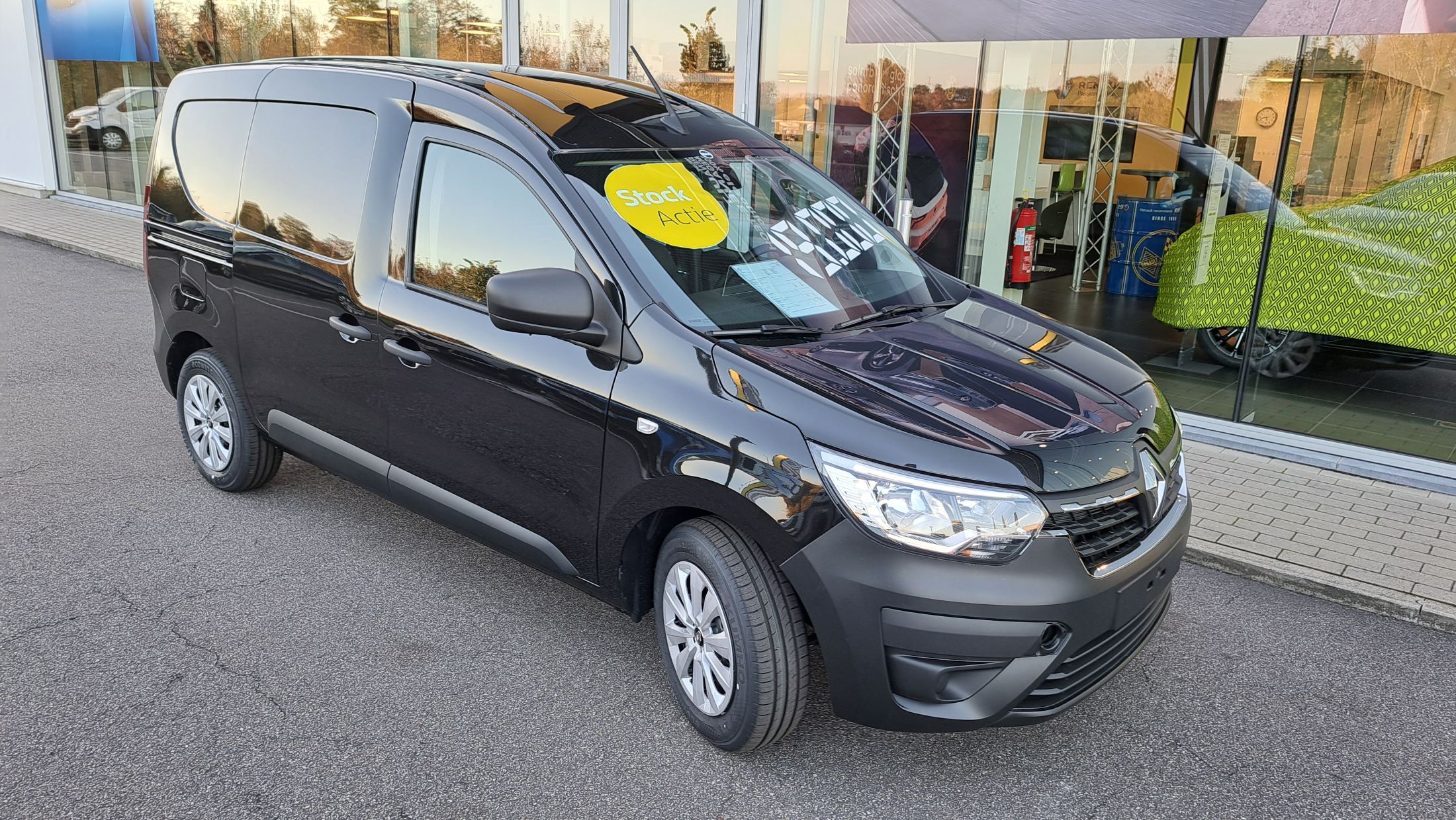 Renault Express Van DCi 75 Pk, airco, GPS, sensoren A, 19000 € ex BTW