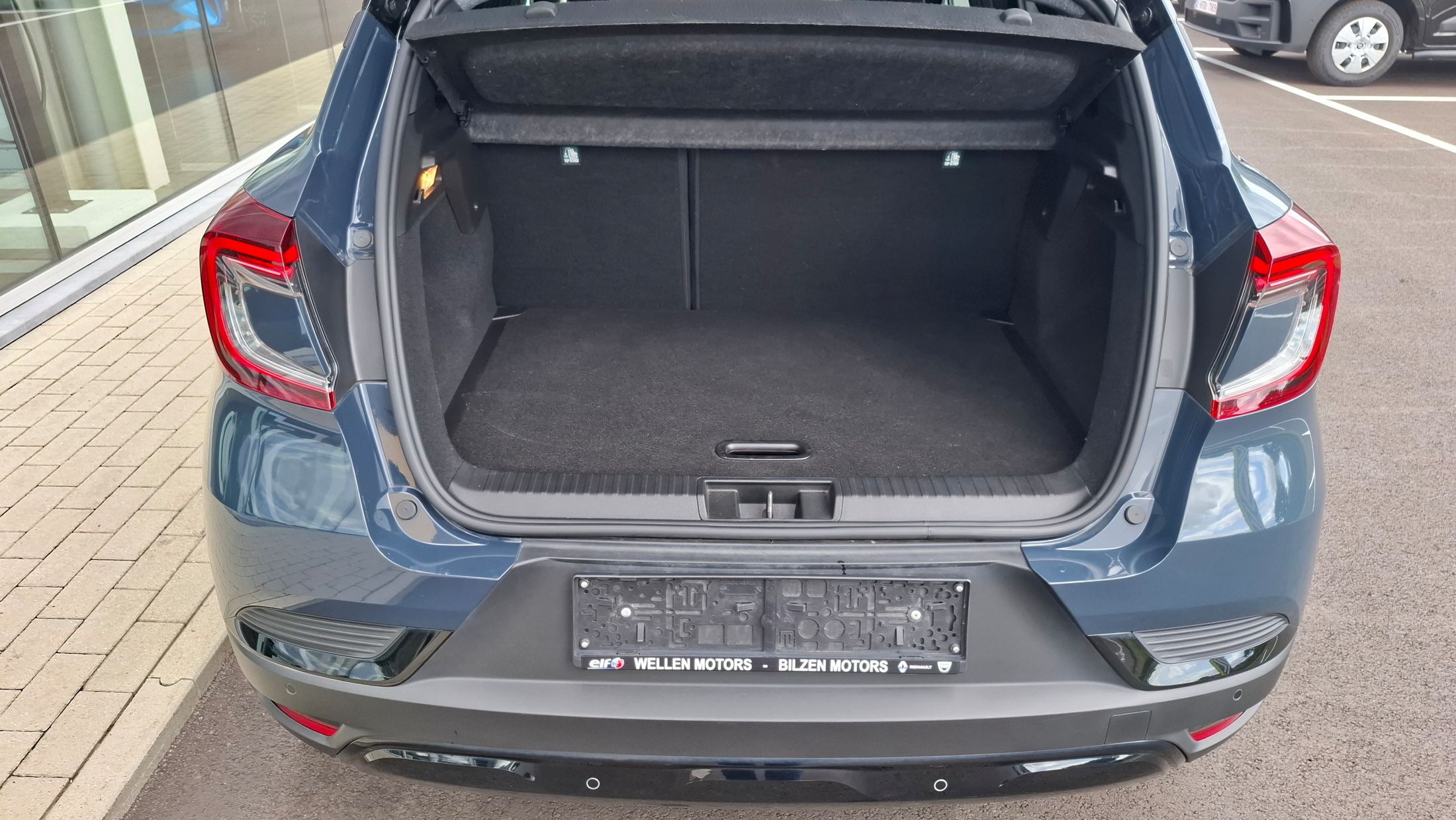 Renault Captur TCe 140 Pk AUTOMAAT, zetelverwarming, sensoren V+A, camera
