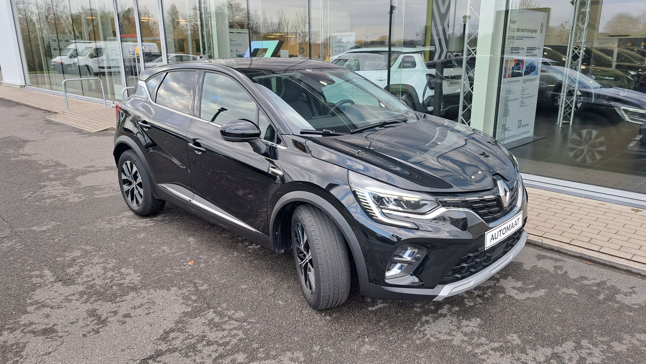 Renault Captur 140Pk AUTOMAAT, airco, GPS, sensoren V+A, camera