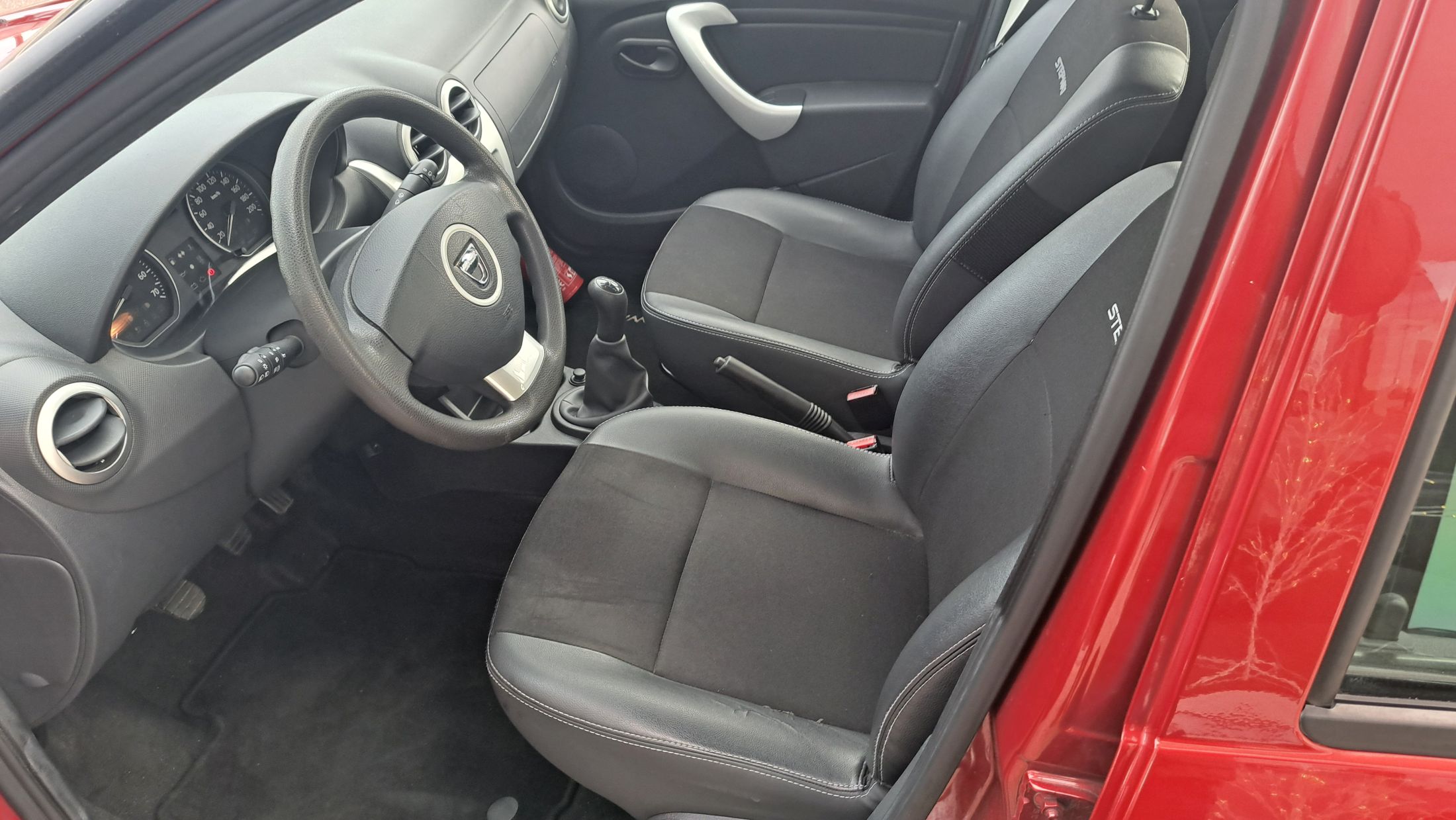 Dacia Sandero Stepway 1.6cc 85Pk, airco, centrale deurvergrendeling.