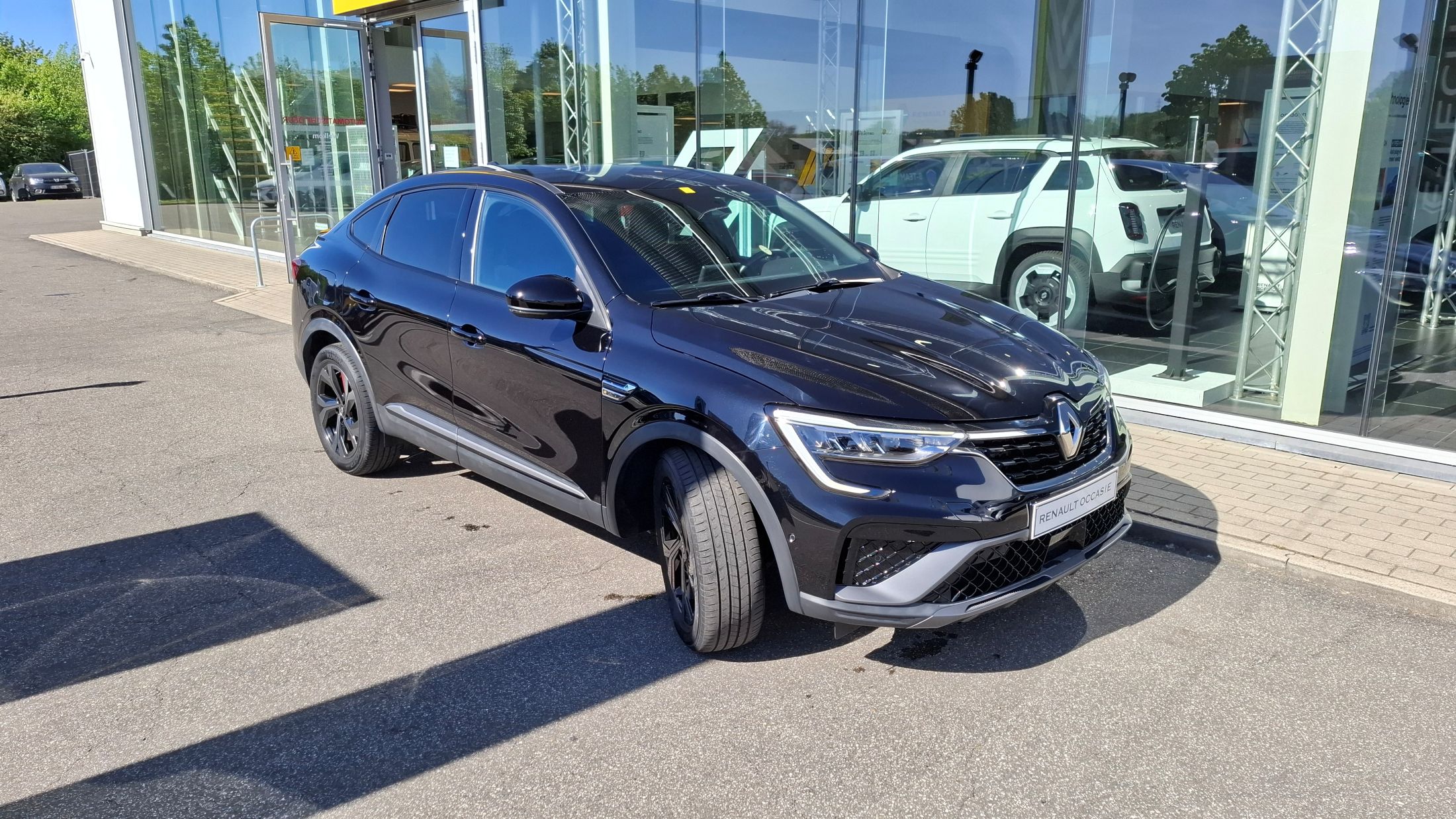 Renault Arkana 1332cc-140Pk, zetelverwarming, leder, dodehoekwaarschuwing