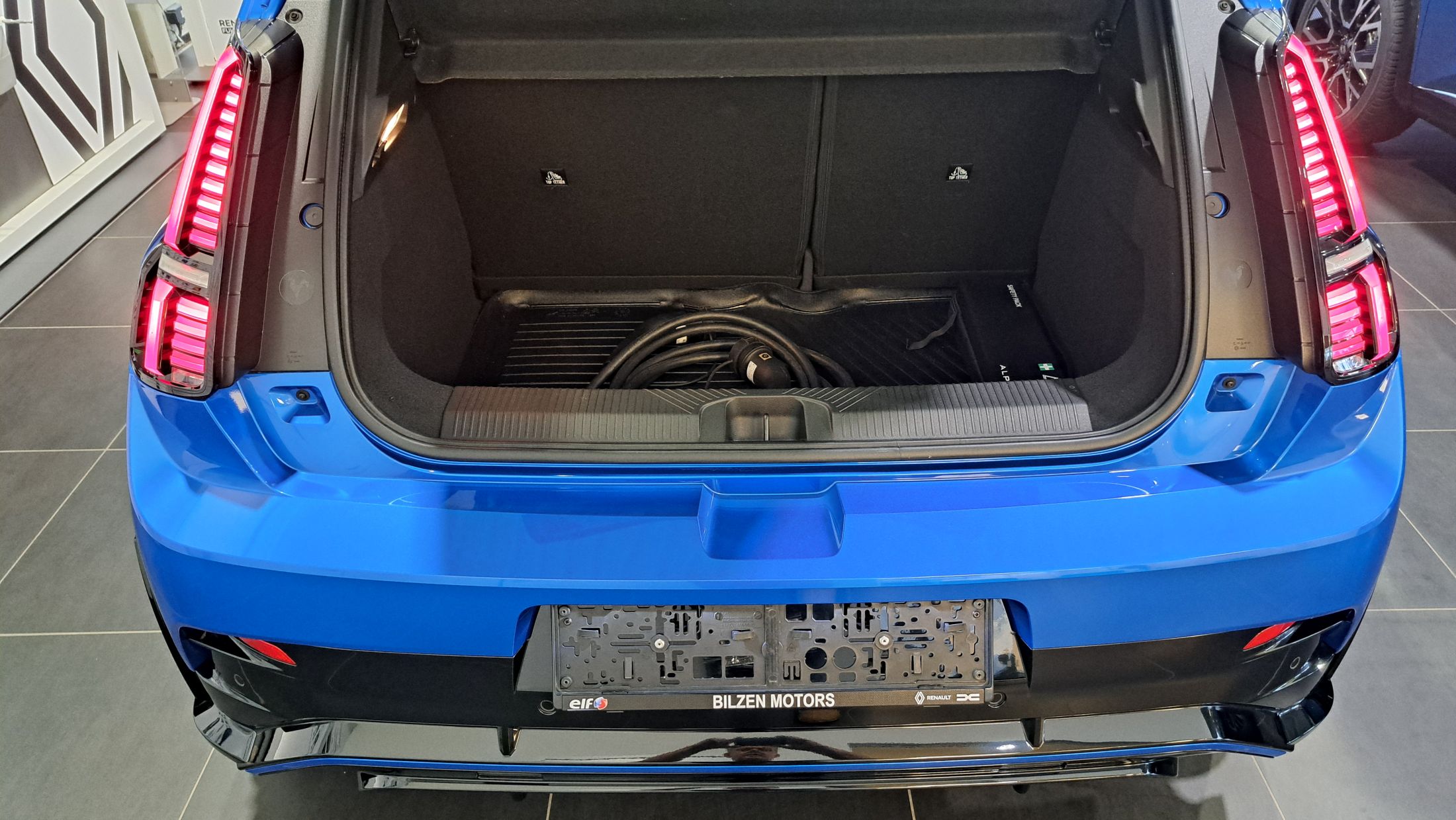 Alpine A290 Premiere Edition, leder, GPS, camera, zetelverwarming.