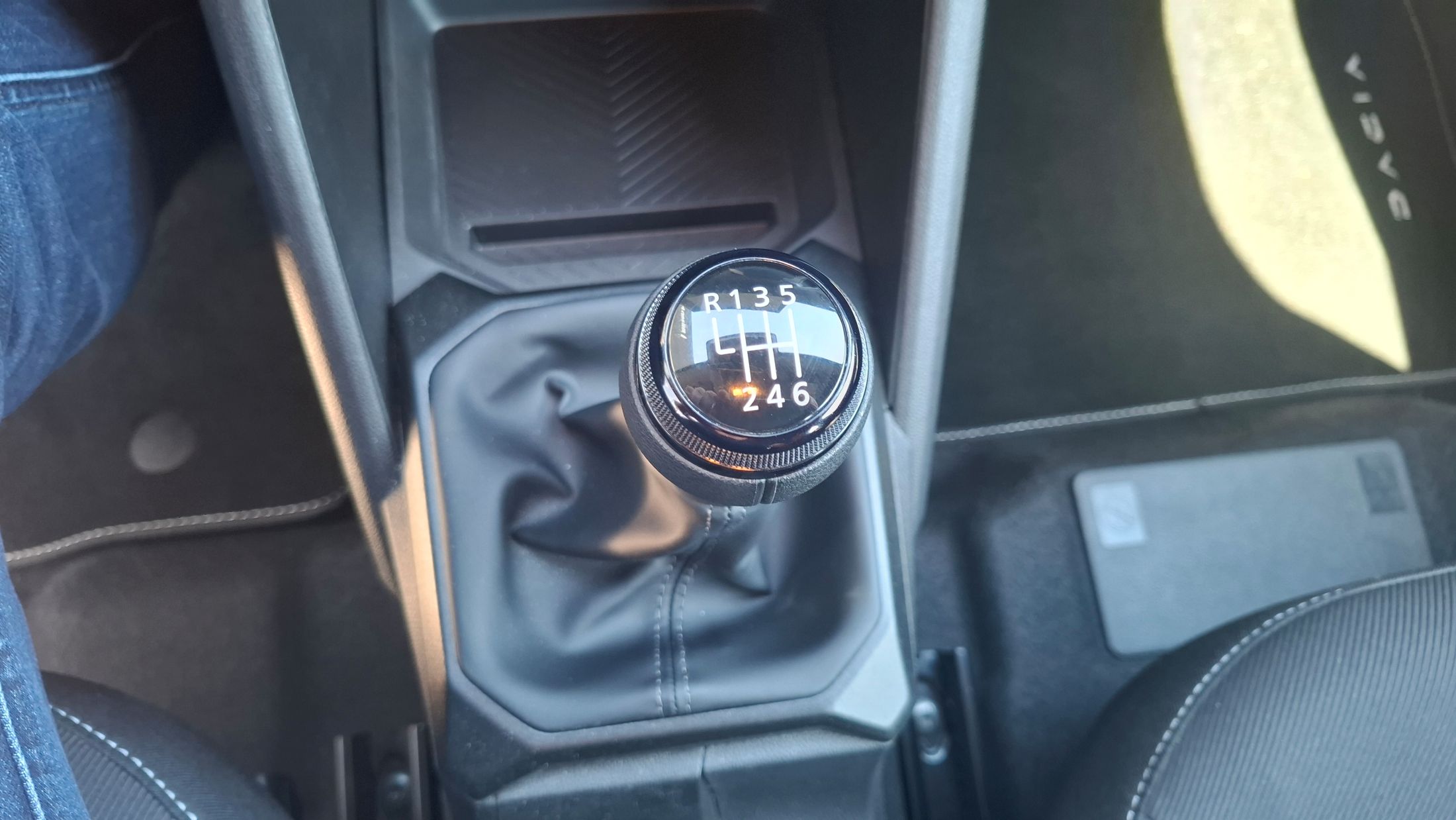Dacia Duster Mild-Hybrid 130Pk, airco, GPS, camera, trekhaak, sensoren A