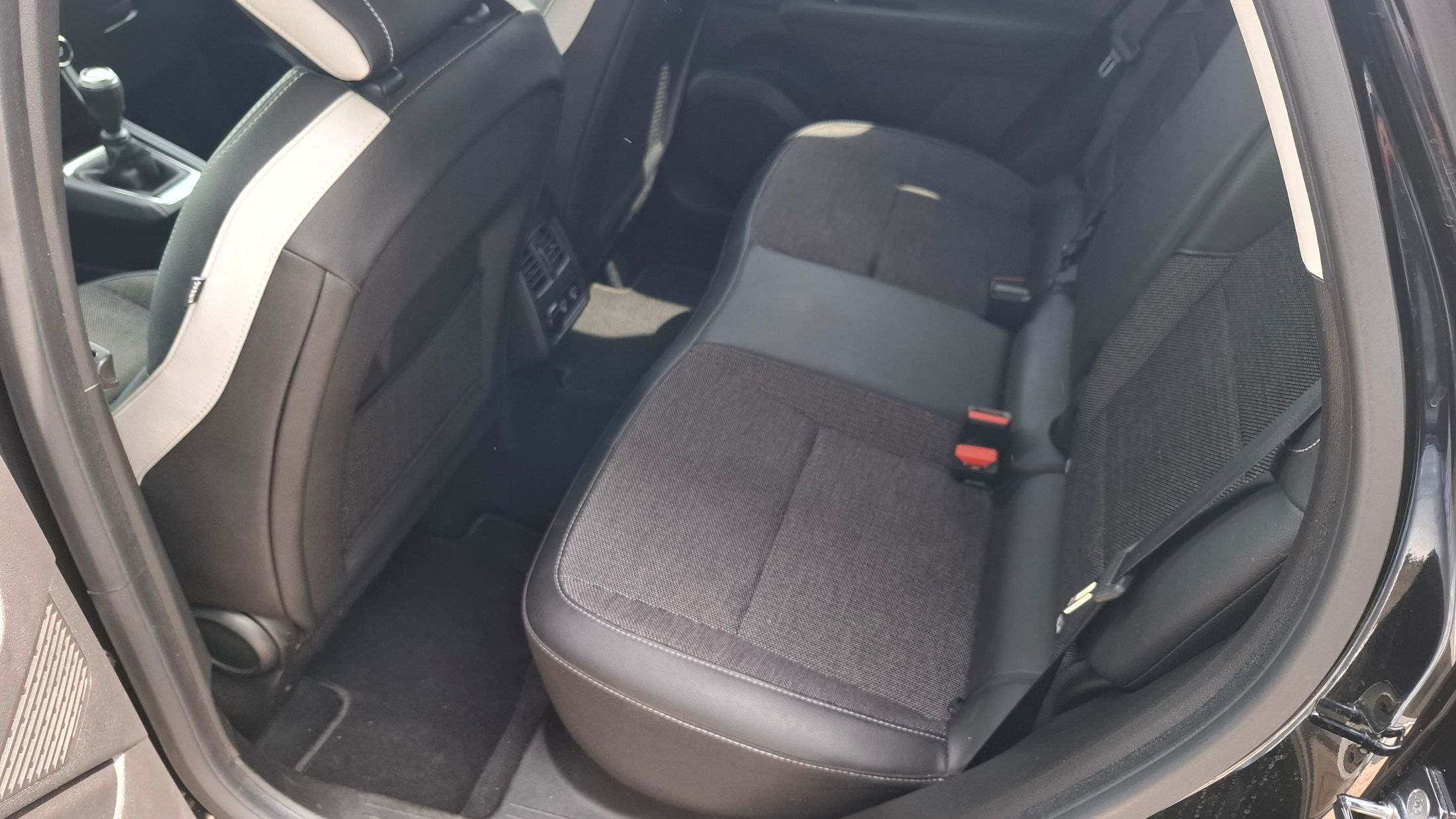 Renault Captur TCe 90, airco, GPS, sensor V+A, 360° camera, trekhaak