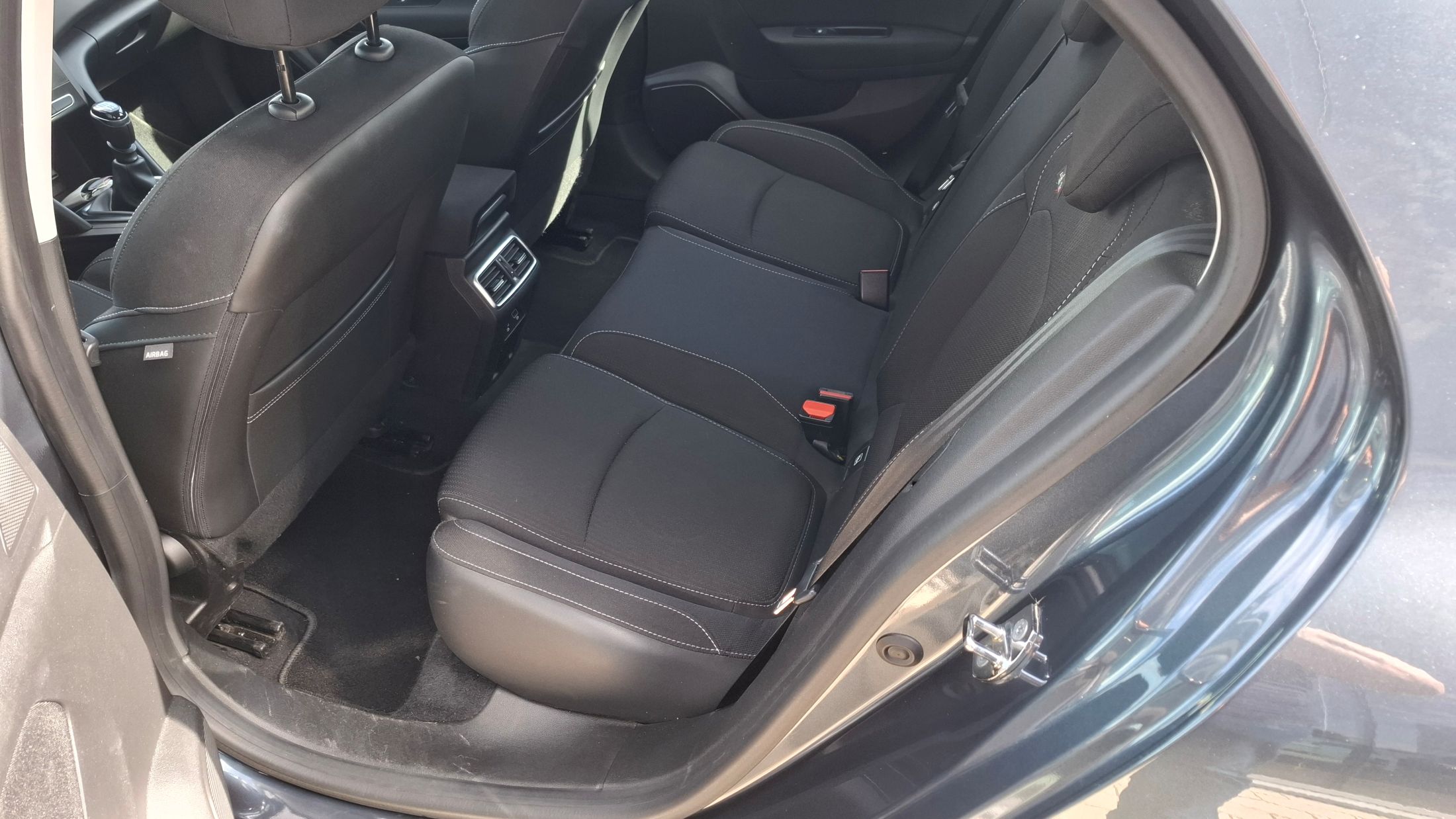 Renault Megane TCe 115 Pk, airco, GPS, camera, sensoren V+A