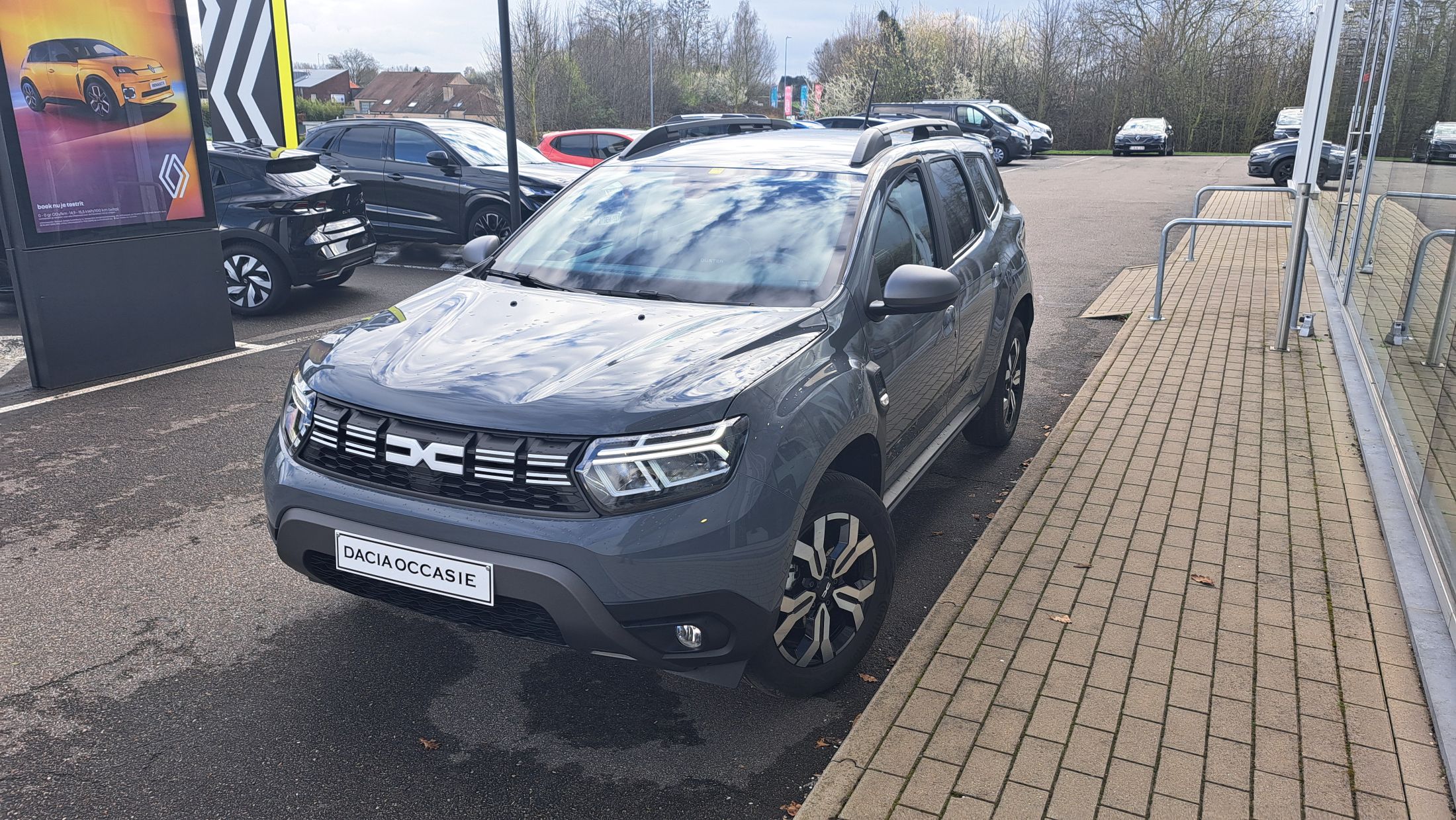 Dacia Duster TCe 90, airco, GPS, sensoren A, camera, trekhaak, 8648 km