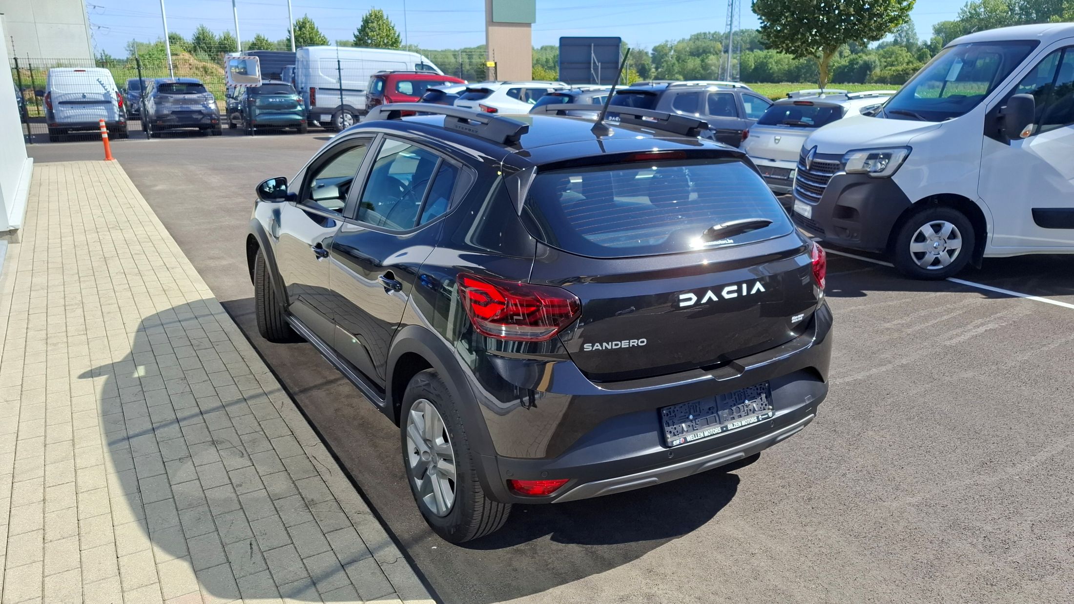 Dacia Stepway TCe 90, airco, GPS, sensor V+A, dodehoekwaarschuwing