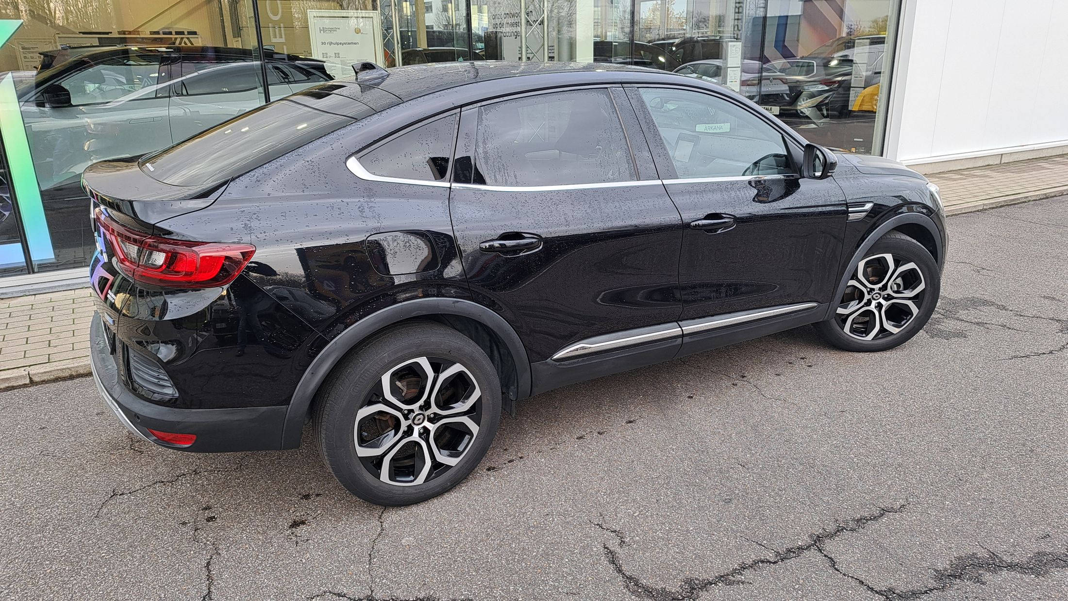 Renault Arkana E-Tech Full Hybrid, GPS, camera, dodehoekwaarschuwing.