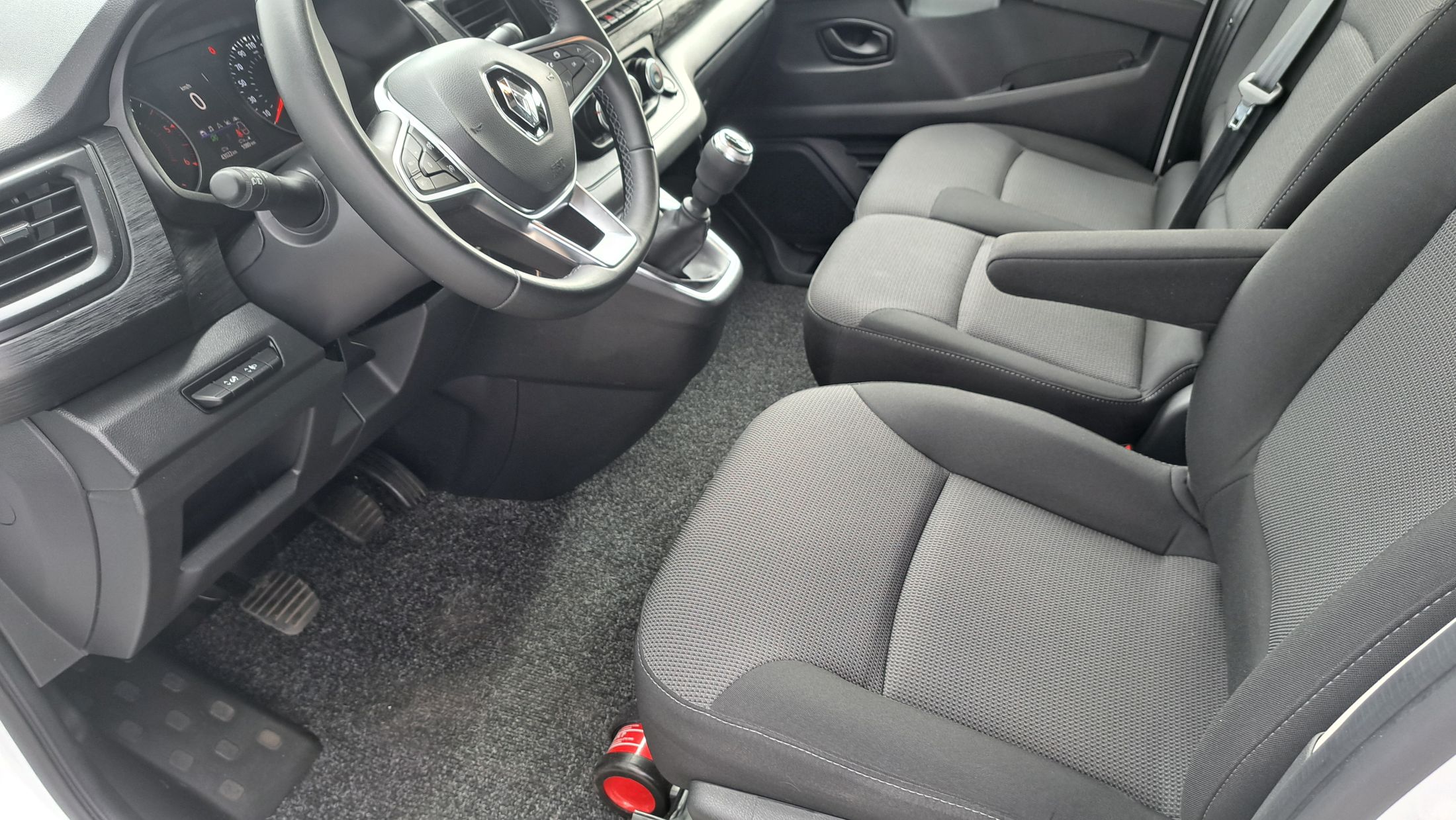 Renault Trafic Dubbele cab. 130 Pk, airco, GPS, camera, schuifdeur L+R