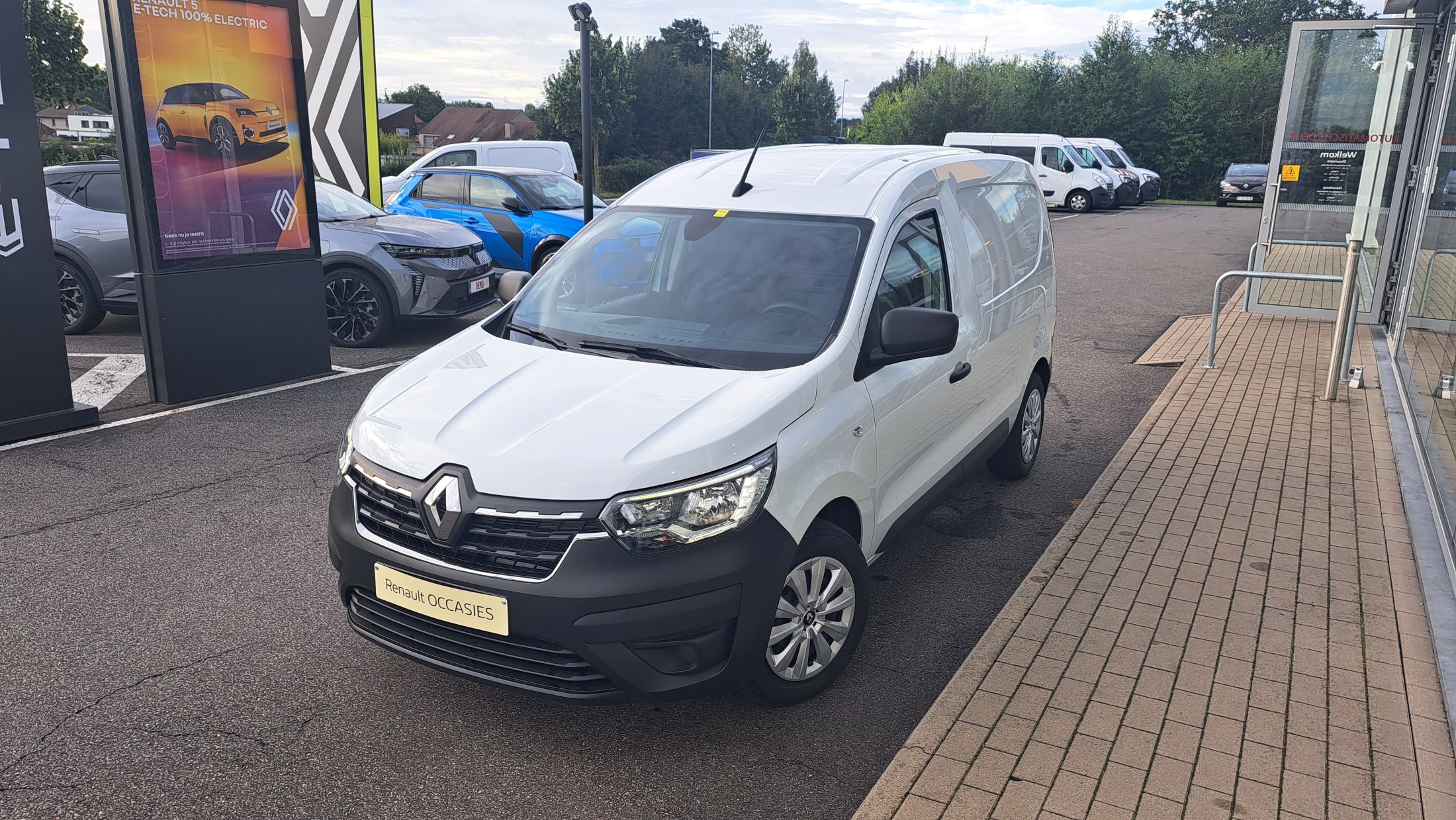Renault Express 1332cc 102Pk, airco, sensoren A, trekhaak