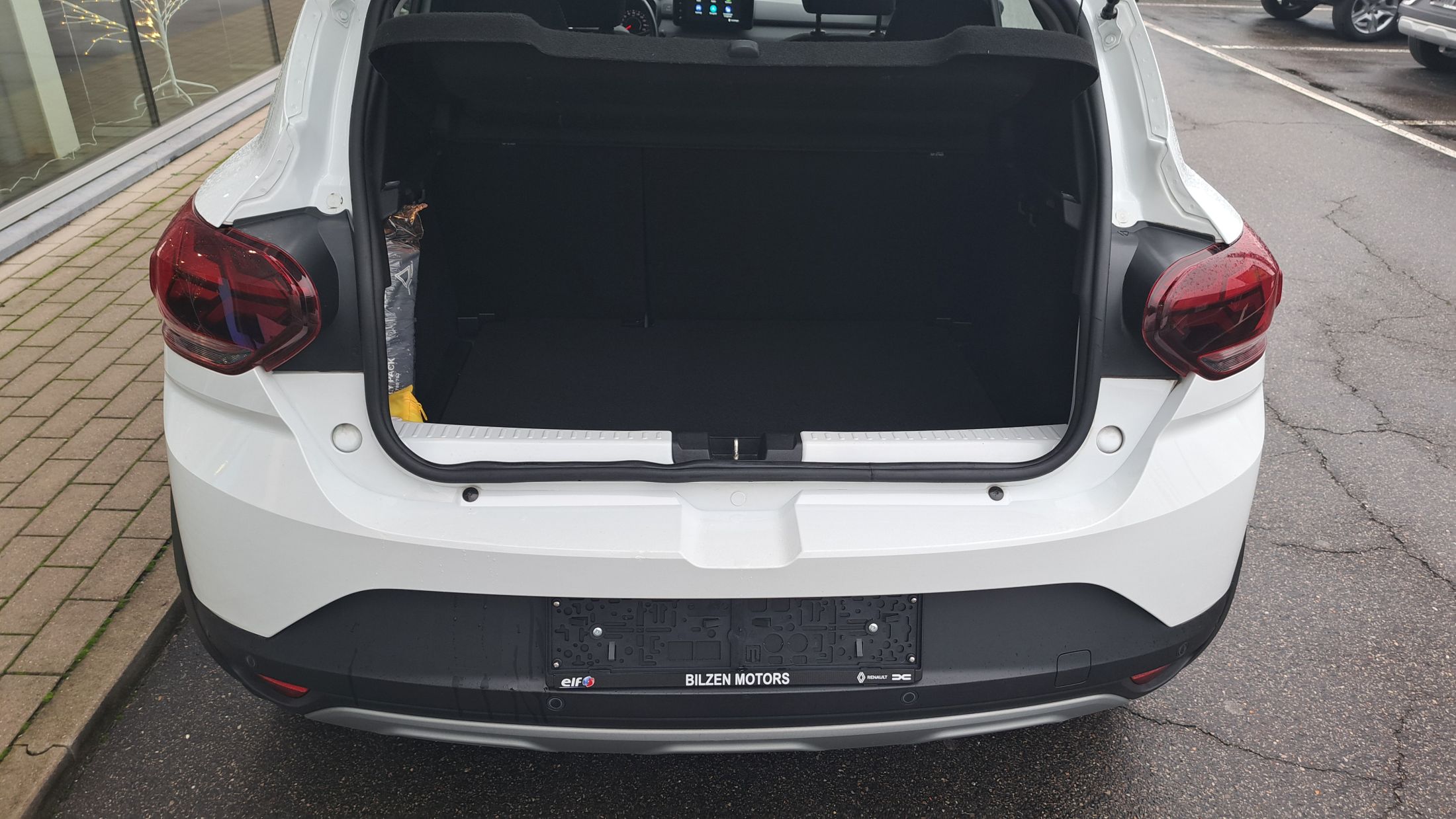 Dacia Sandero Stepway TCe90, GPS, camera, sensoren V+A, dodehoekwaarschuwing