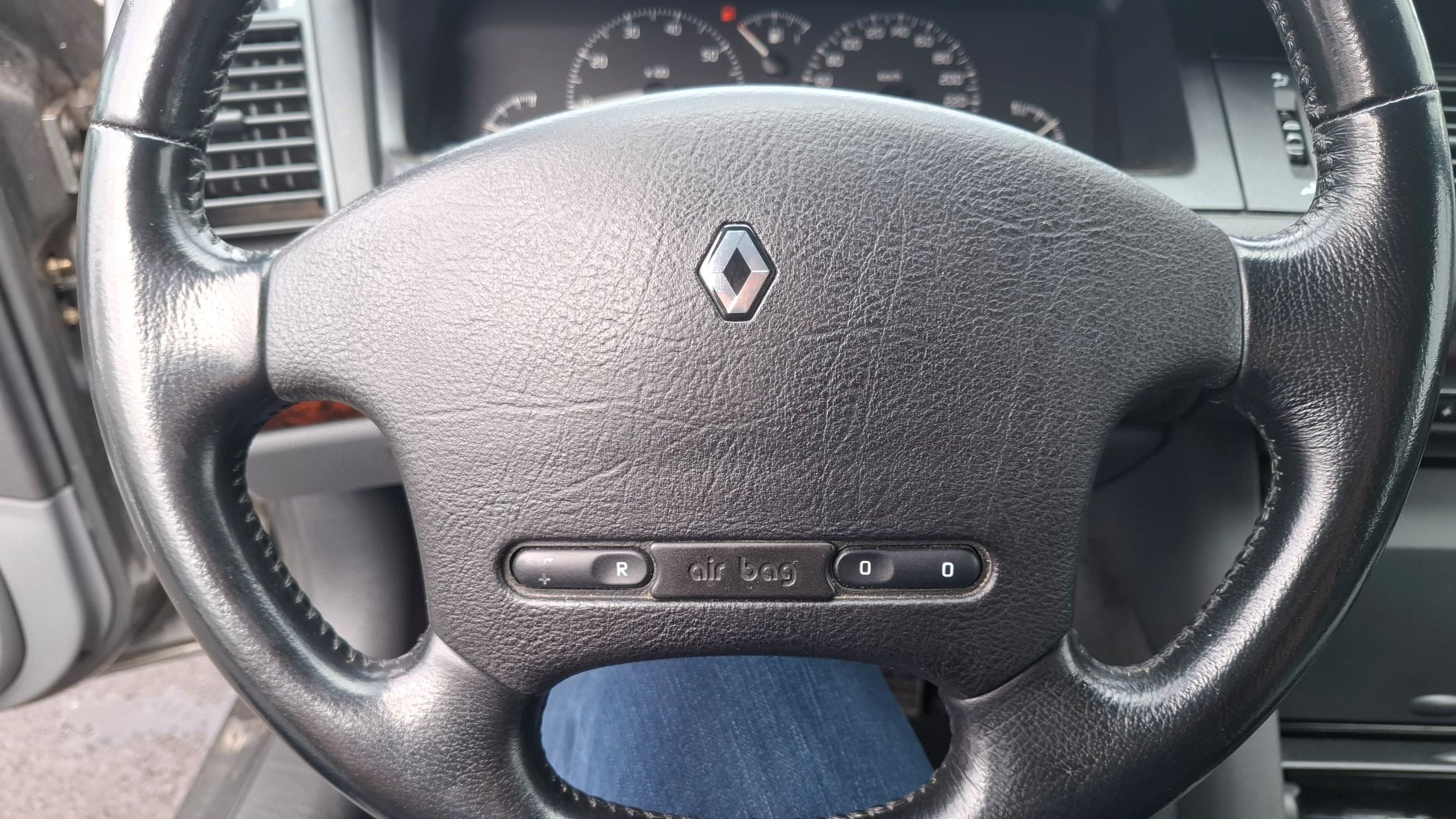 Renault Safrane 2.0 Lt AUTOMAAT, airco, zeer proper. OLDTIMER