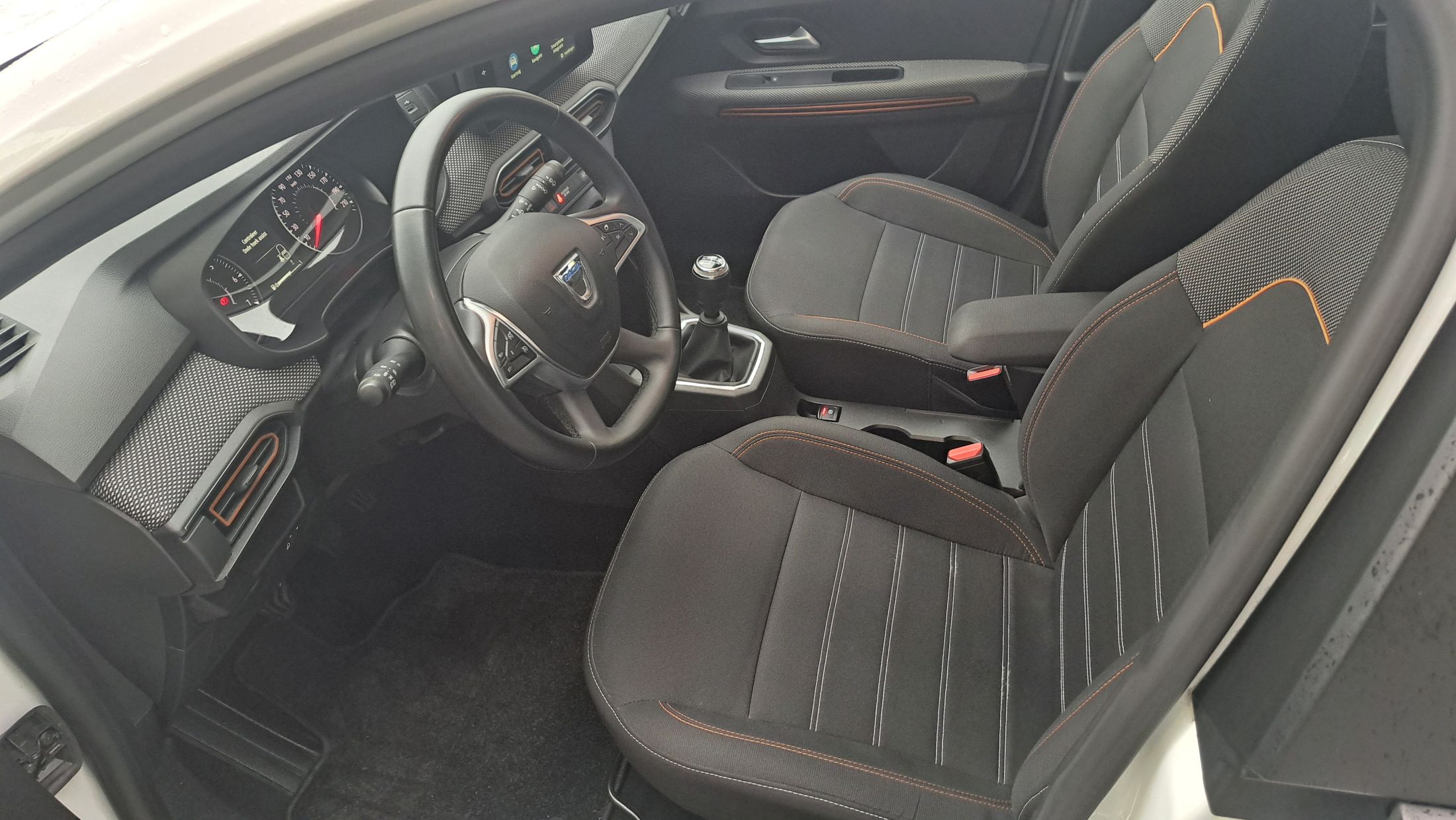 Dacia Sandero Stepway TCe90, GPS, camera, sensoren V+A, dodehoekwaarschuwing