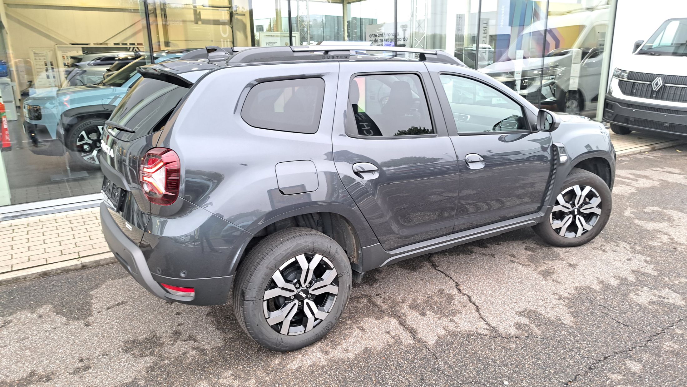 Dacia Duster TCe 90, airco, GPS, camera, dodehoekwaarschuwing, sensor V+A