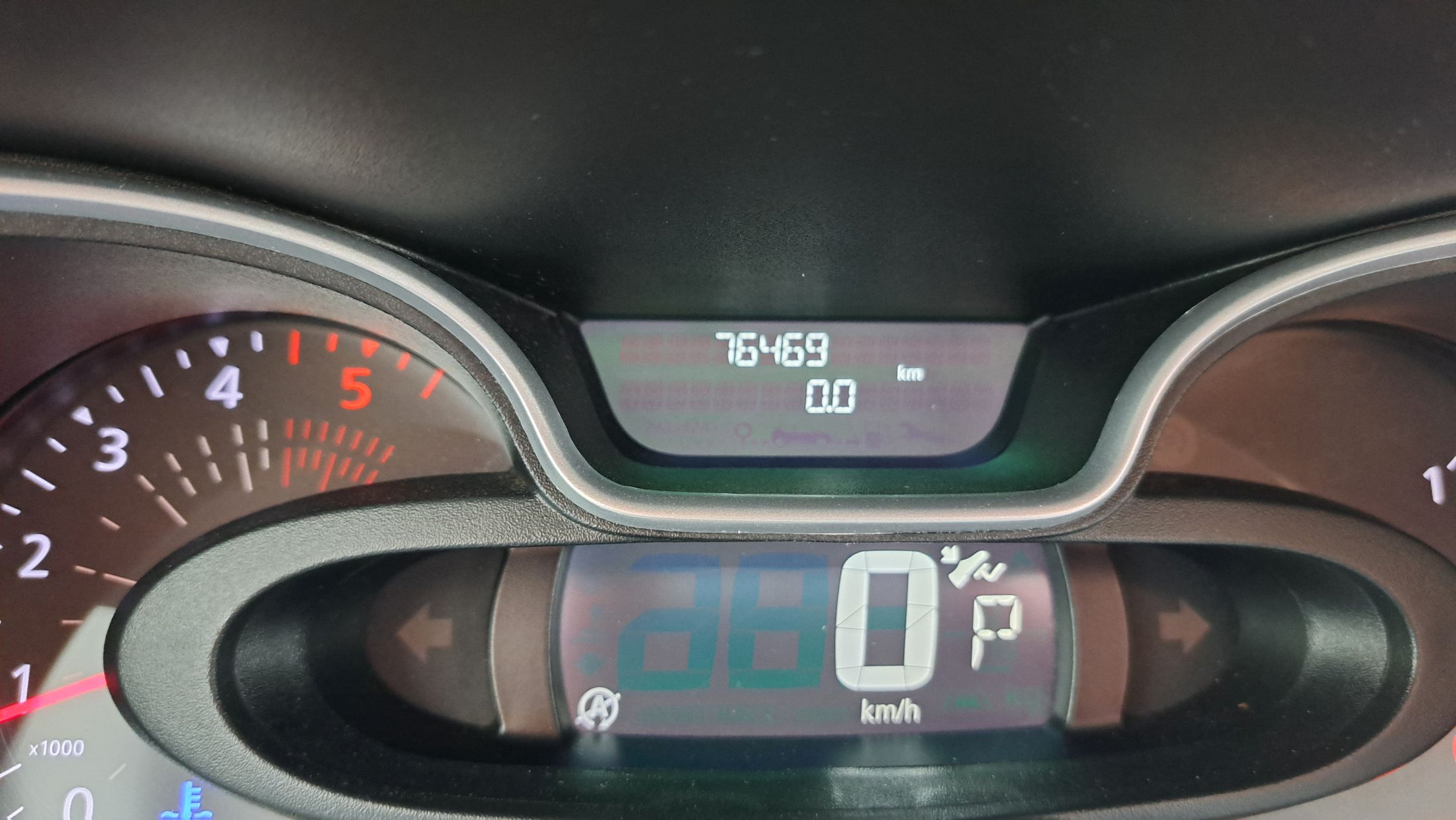 Renault Trafic Dubbele Cabine 2.0, 145 Pk AUTOMAAT, trekhaak, GPS, camera, 5 zitplaatsen