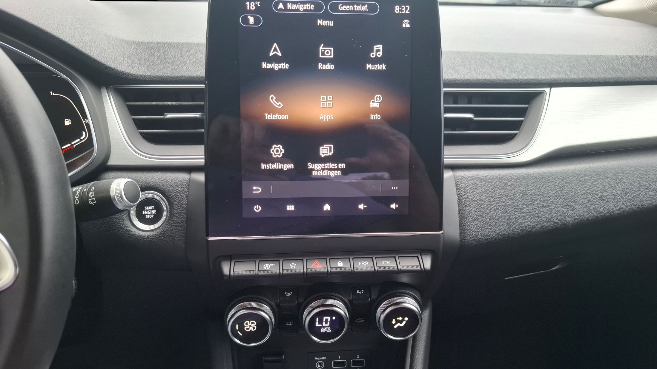 Renault Captur TCe 91 Pk, GPS, 360° camera, trekhaak, airco, sensoren V+A