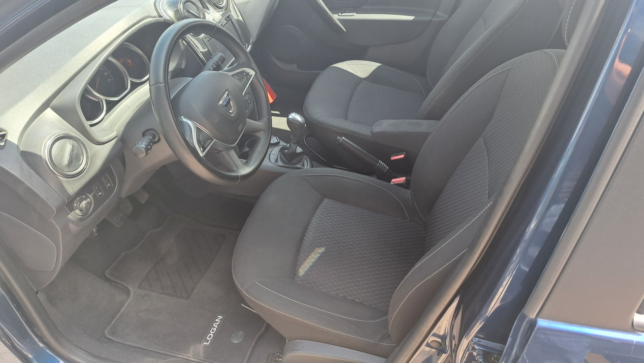 Dacia Logan MCV TCe 90 AUTOMAAT, airco, GPS, camera, trekhaak