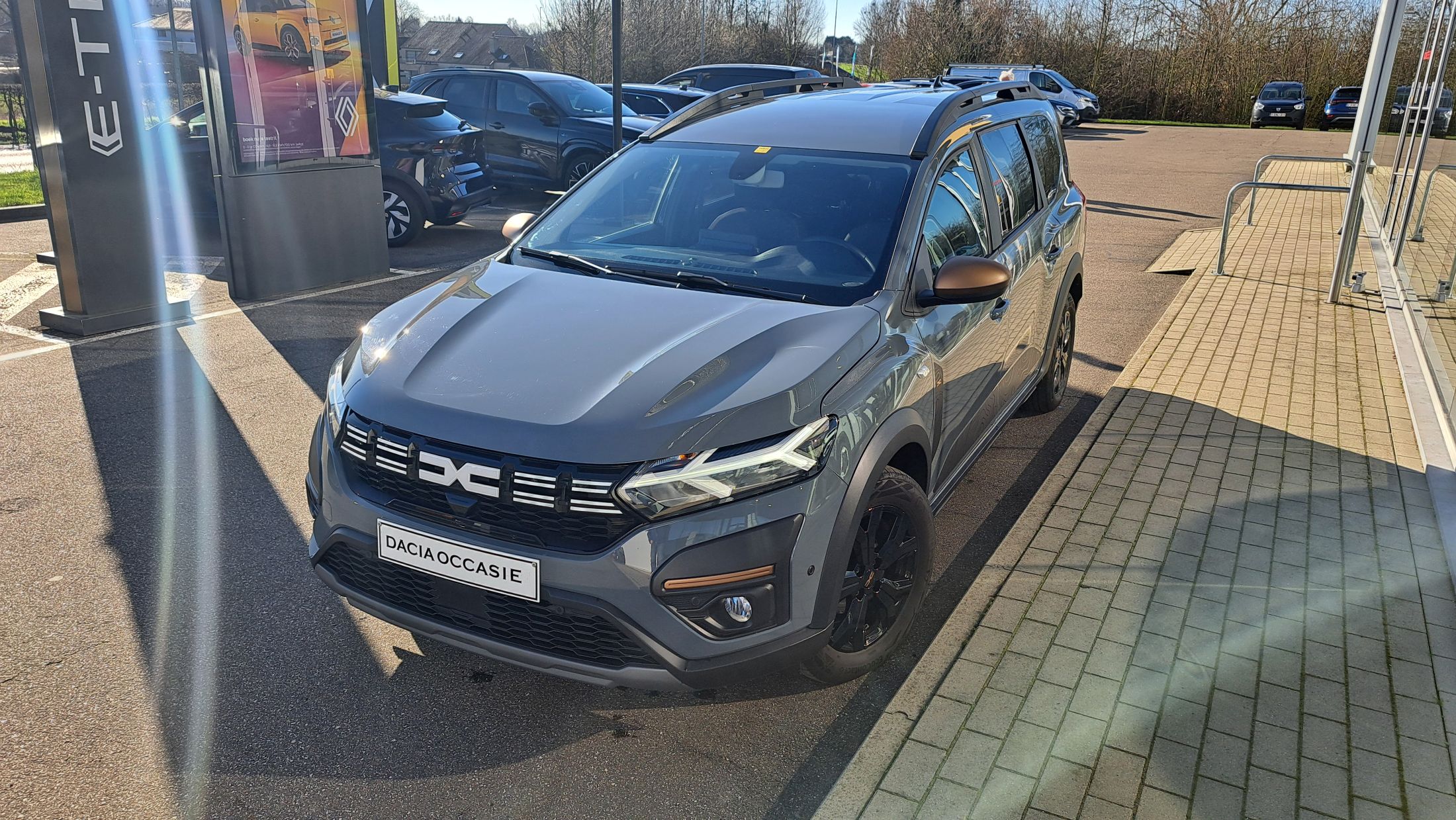 Dacia  Jogger Extreme TCe 110Pk, airco, GPS, dodehoekwaarschuwing