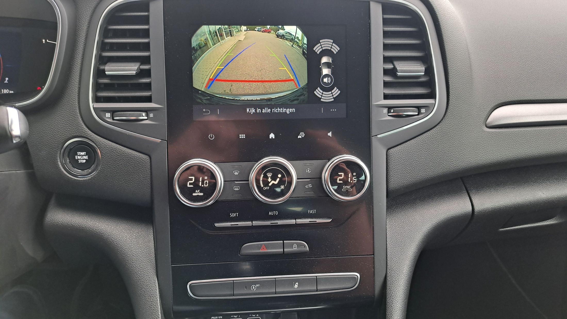 Renault Megane Break 1332cc 140Pk, GPS, camera, sensor V+A