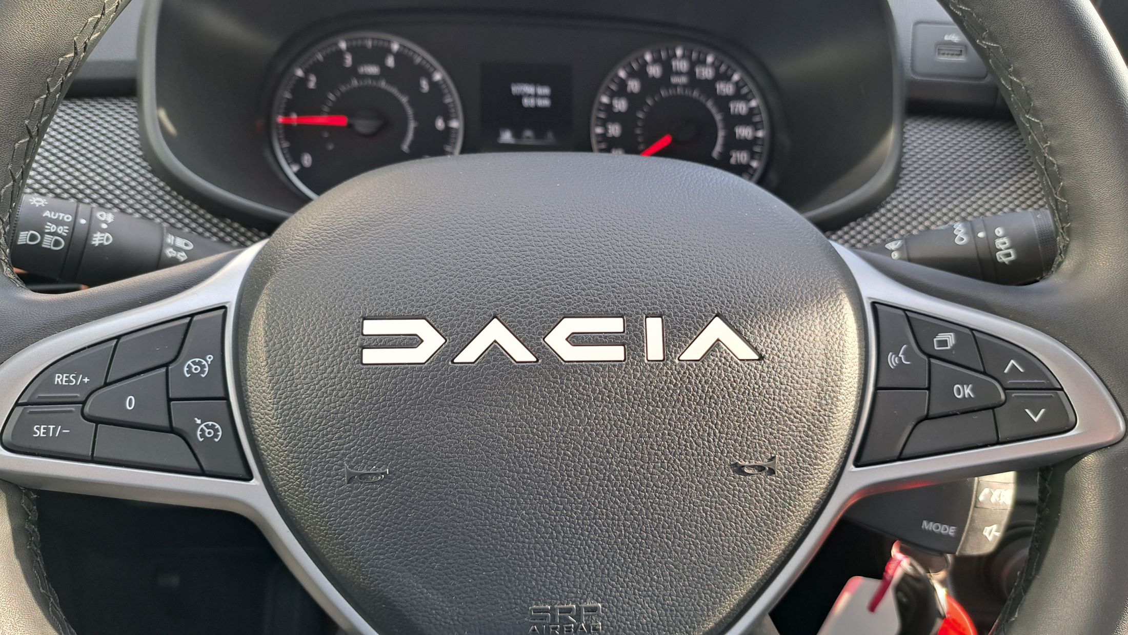 Dacia Sandero Stepway TCe 90, airco, GPS, camera, dodehoekwaarschuwing.
