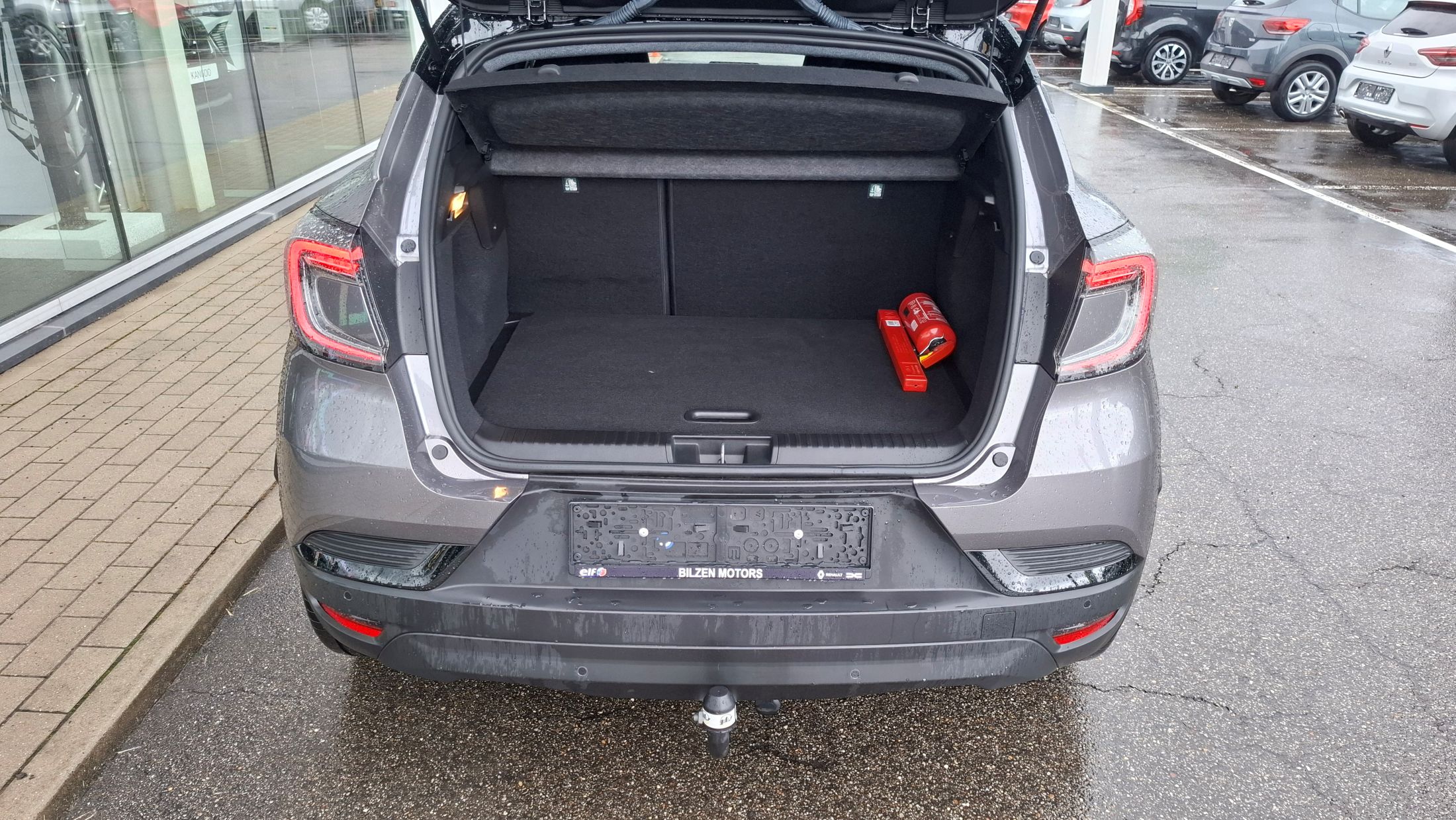Renault Captur 1332cc/160Pk AUTOMAAT, trekhaak, zetelverwarming.
