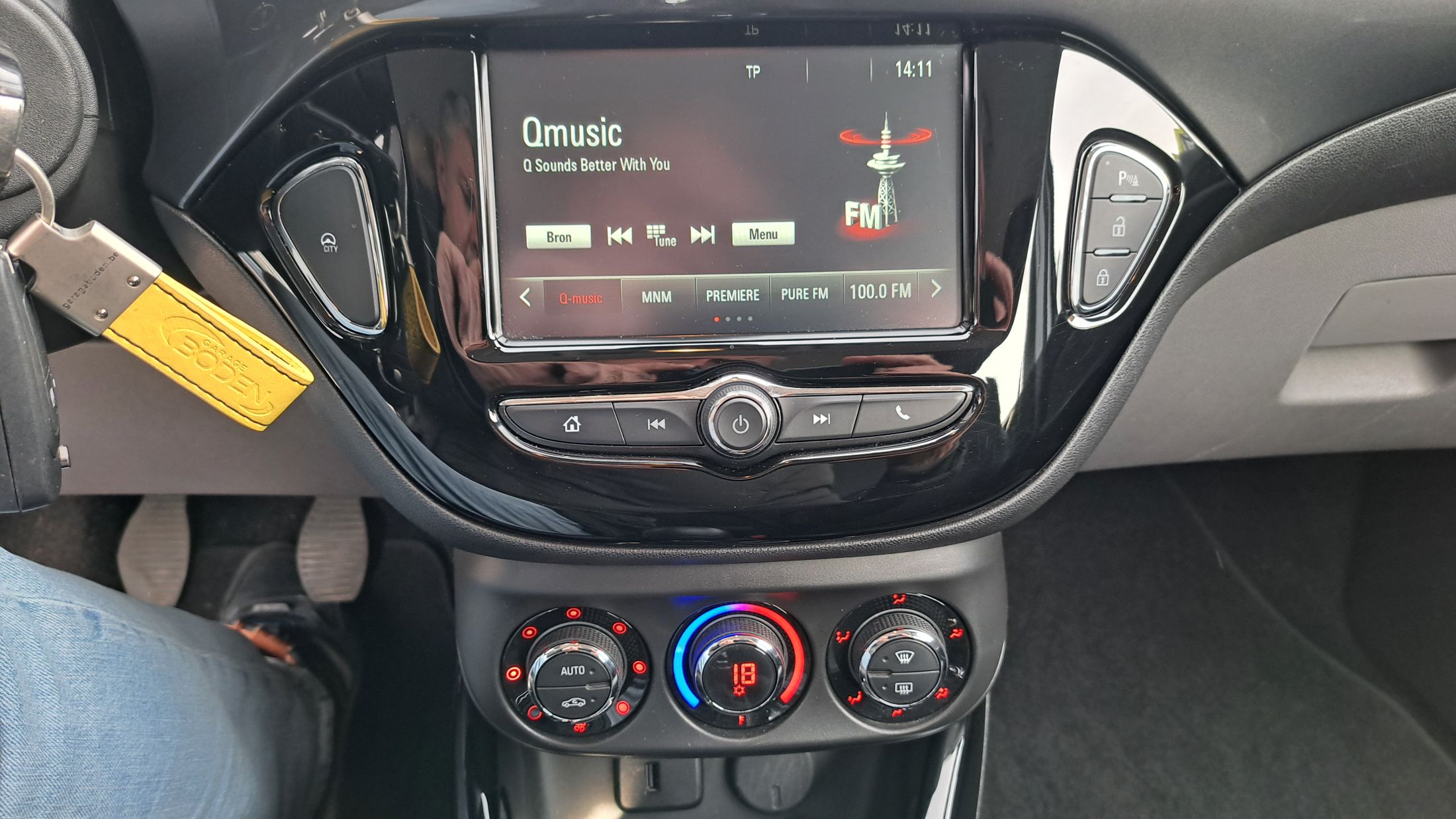 Opel Corsa 1229cc 70Pk, 5 deurs, airco, sensor achter