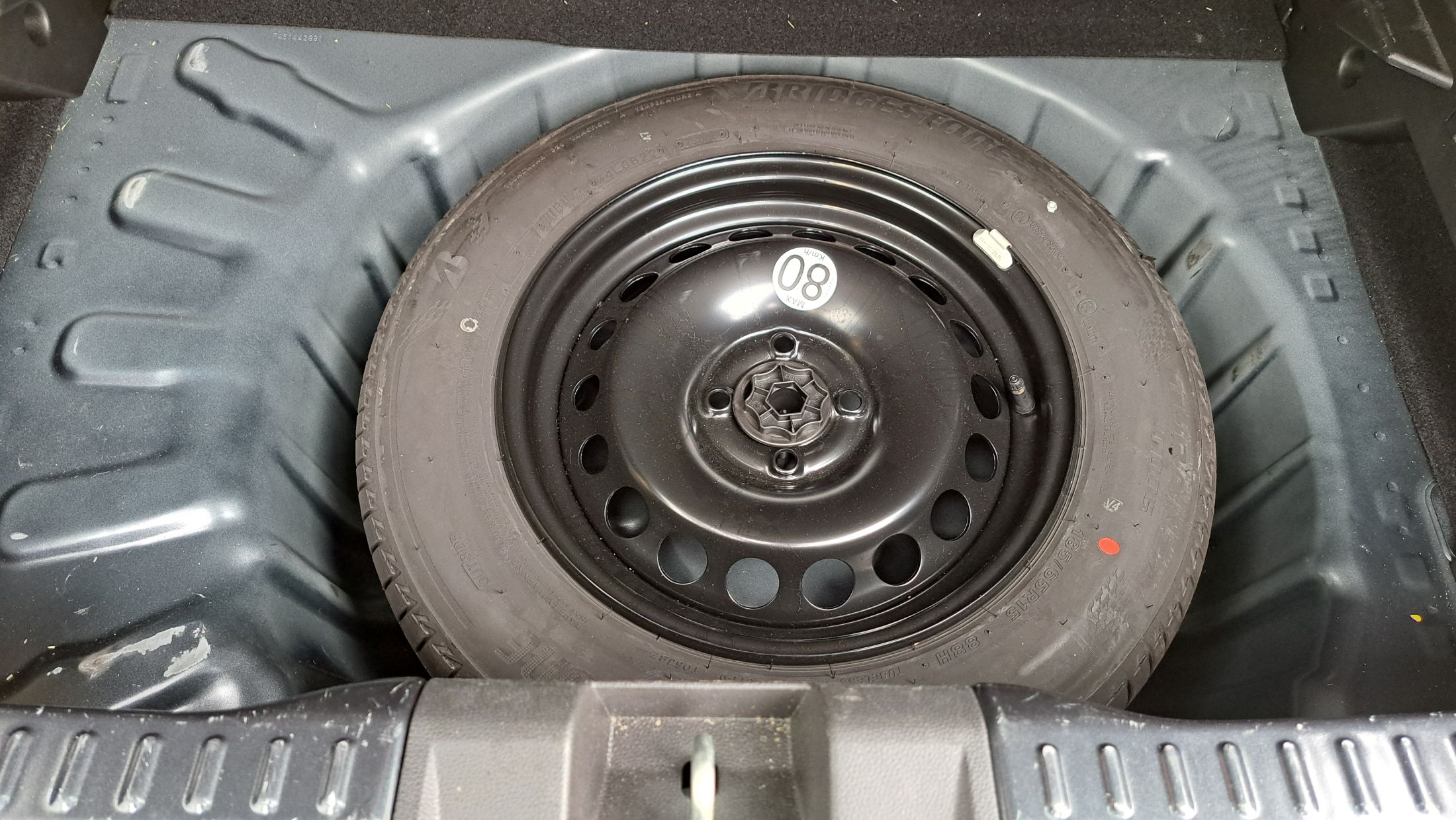 Dacia Stepway TCe 90 AUTOMAAT, airco, dodehoekwaarschuwing, afneenbare trekhaak.