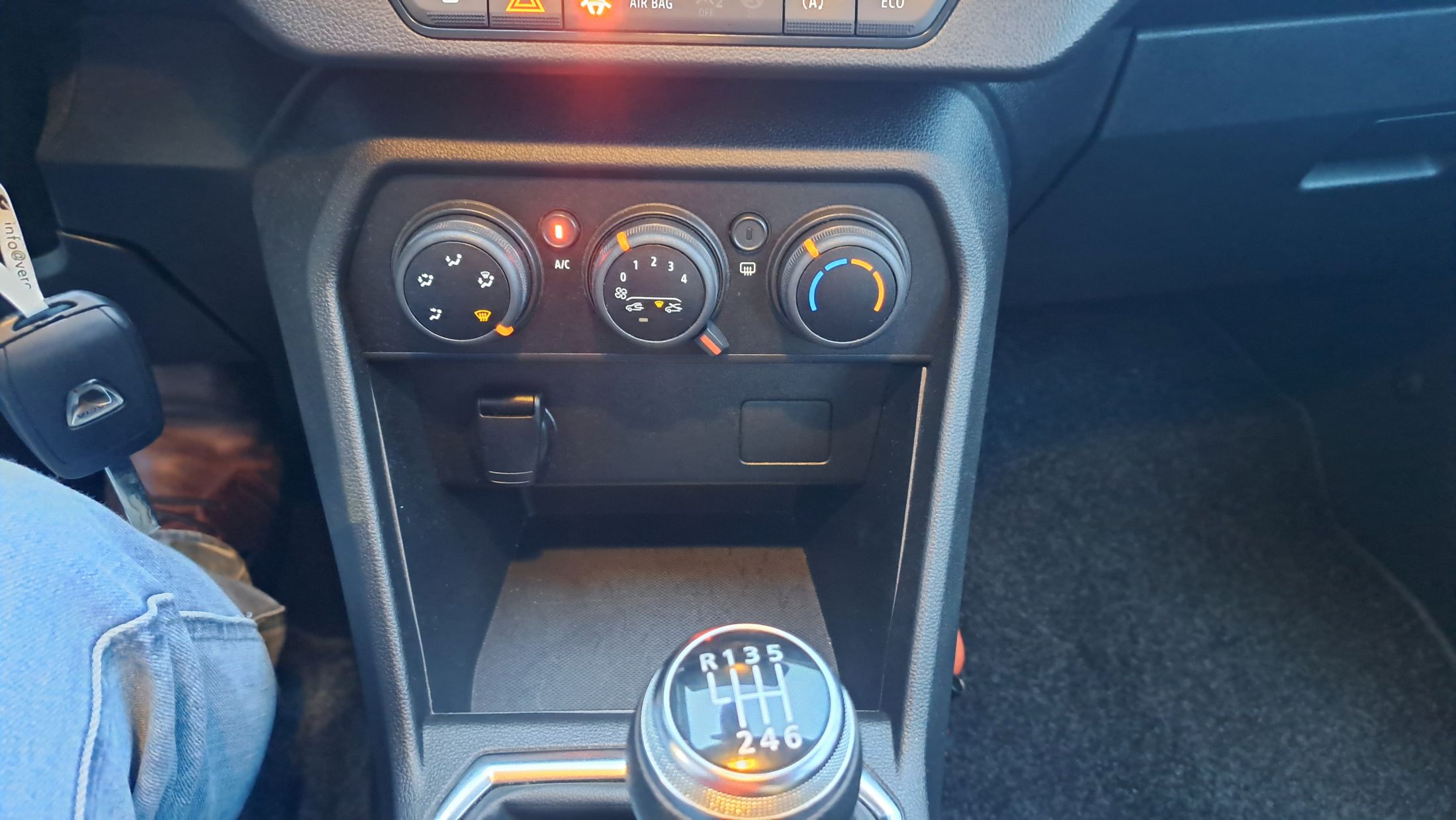 Dacia Sandero Stepway TCe 90, camera, sensor V+A, dodehoekw