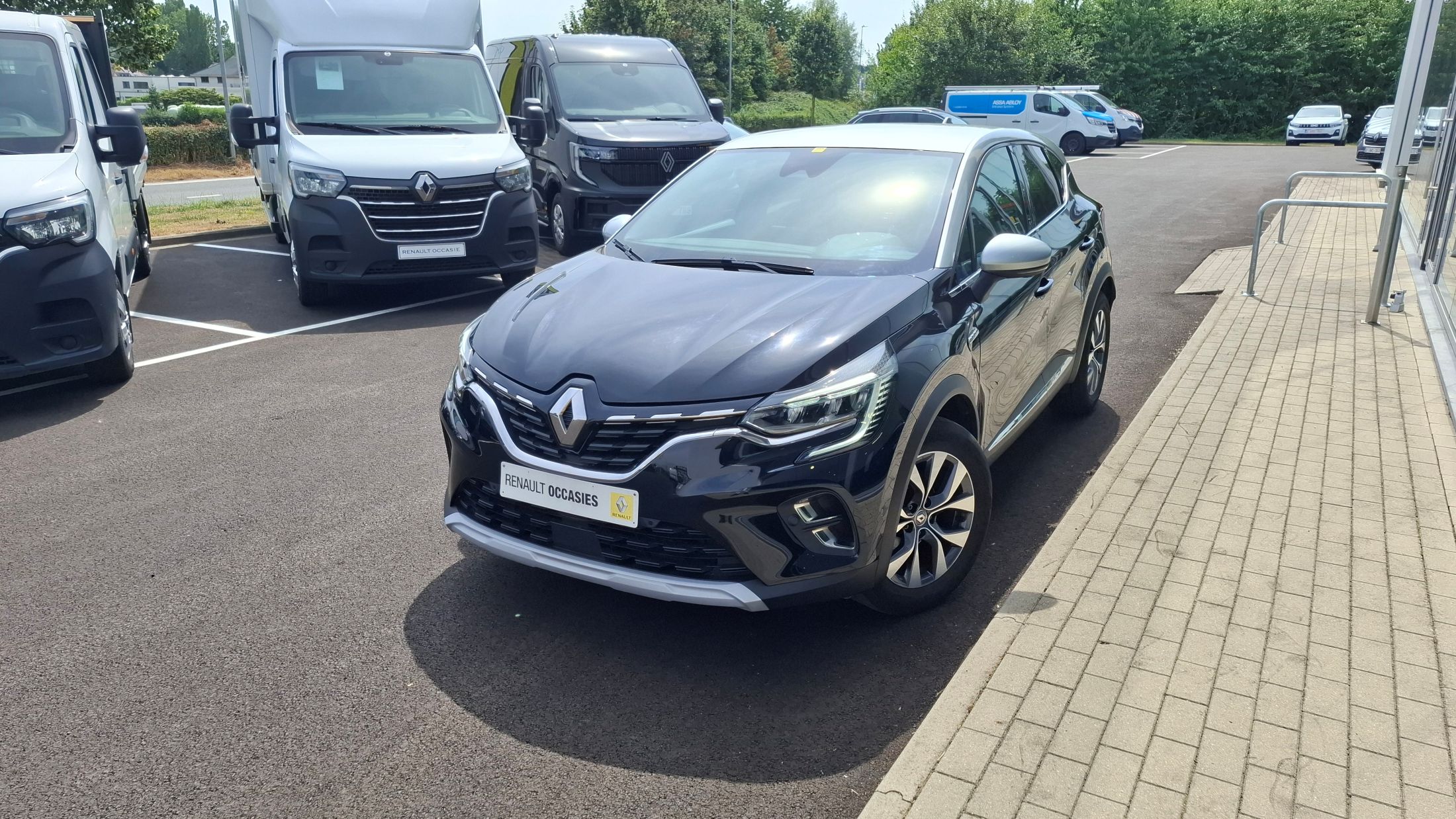 Renault Captur TCe 90, airco, GPS, sensor V+A, 360° camera, trekhaak