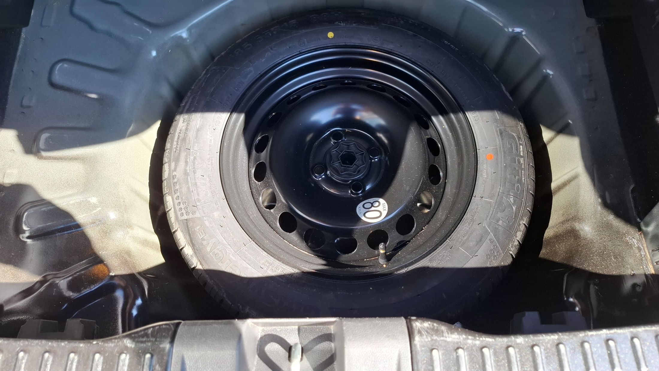 Dacia Stepway TCe 90, airco, GPS, sensor V+A, dodehoekwaarschuwing